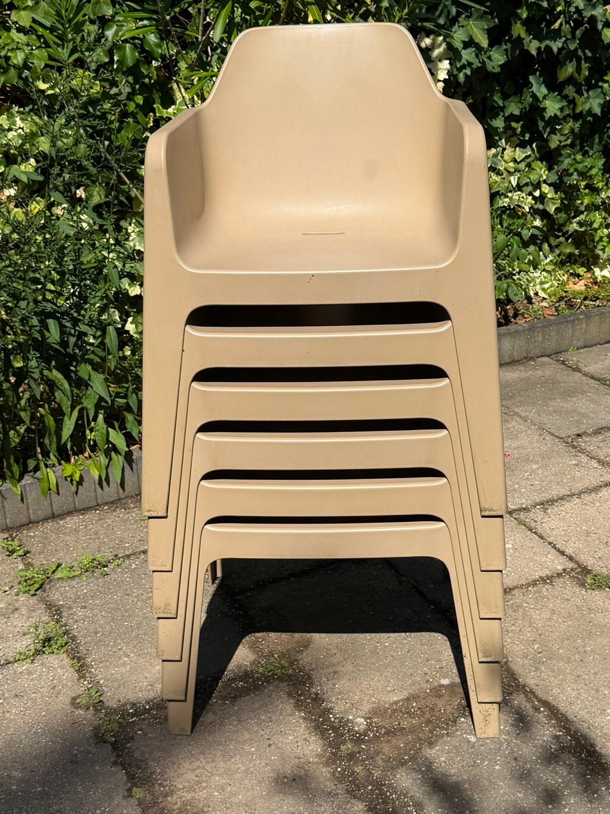 Set van 6 Pedrali Plus stapelbare tuinstoelen - beige, Ophalen, Gebruikt, Kunststof, Stapelbaar