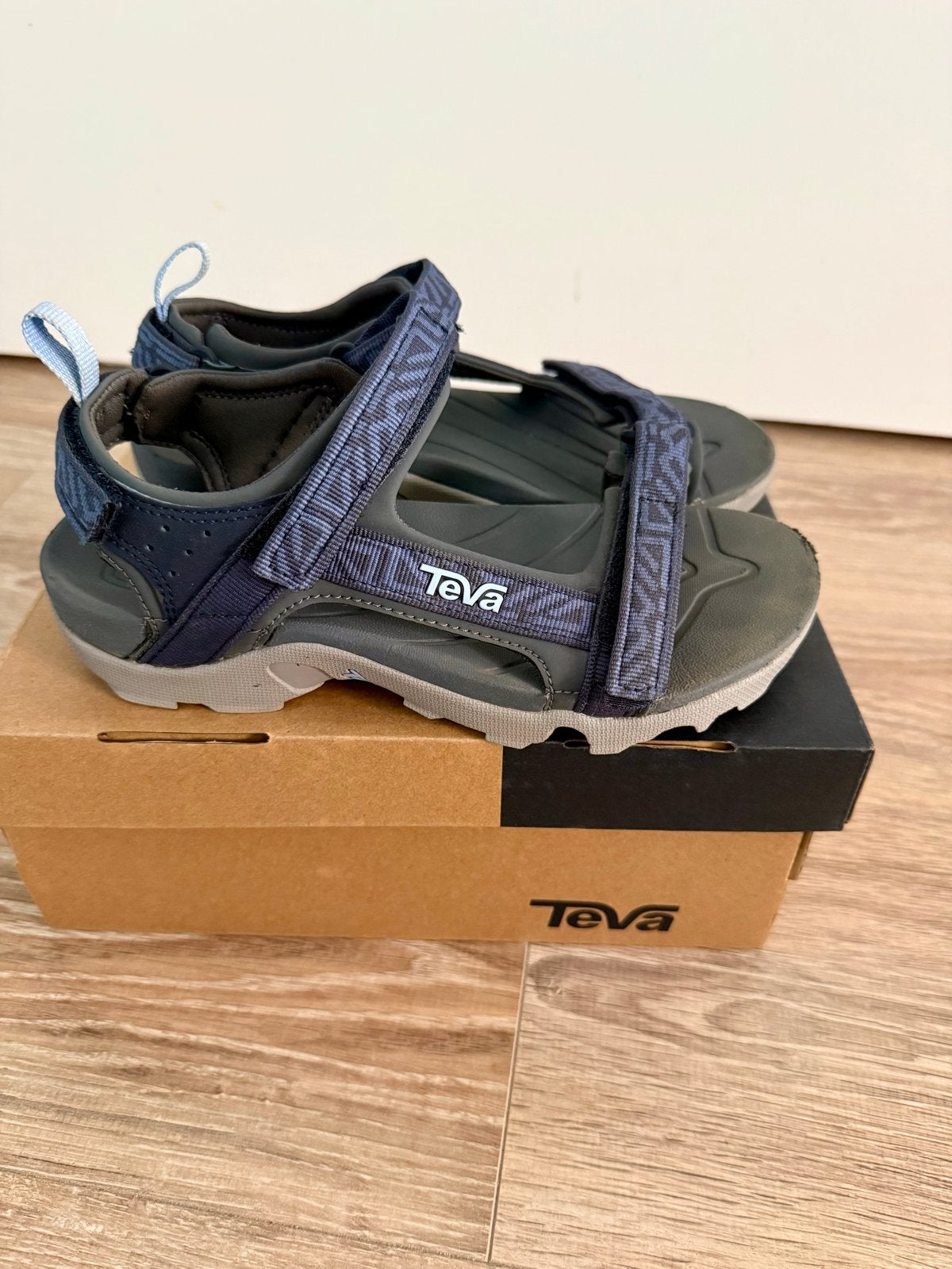Teva sandalen blauw maat 36 - Zo goed als nieuw, Verzenden, Zo goed als nieuw, Blauw, Sandalen of Muiltjes