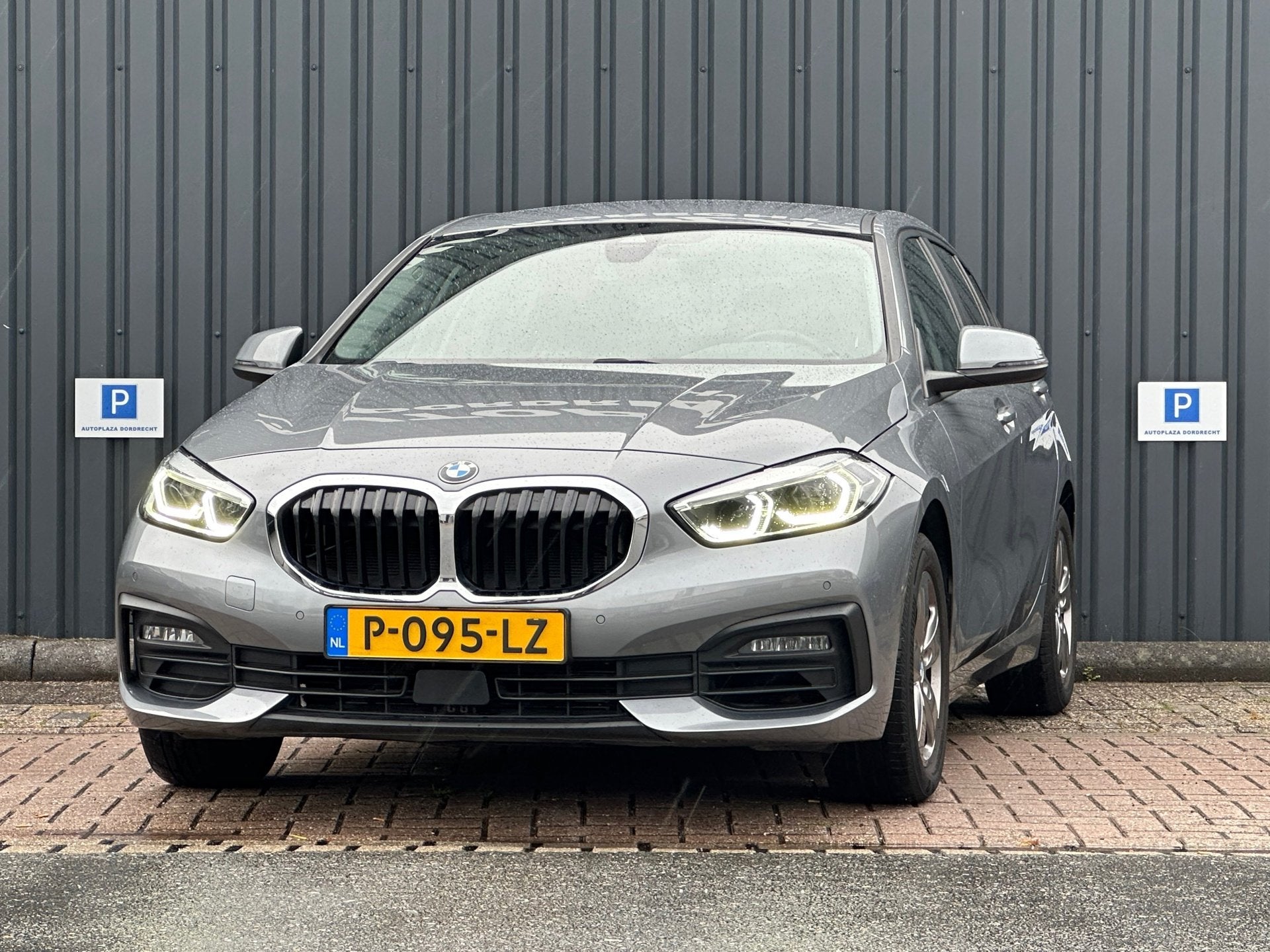 BMW 1-serie 116i Business Edition, Auto's, BMW, Stof, Gebruikt, Origineel Nederlands, Bedrijf