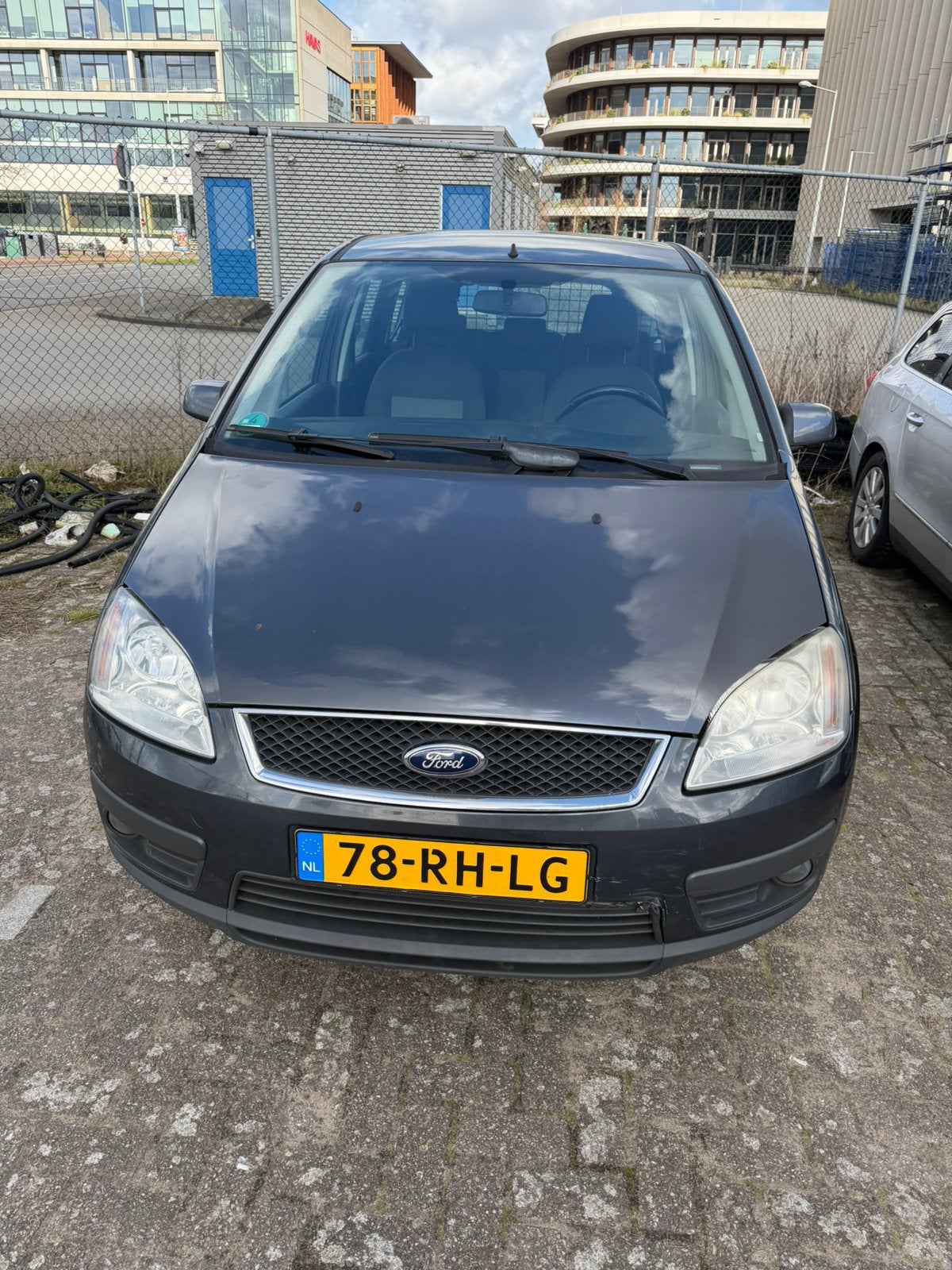 Ford C-Max 1.8 92KW 2005 Grijs, Auto's, Ford, Voorwielaandrijving, 125 pk, 4 cilinders, Handgeschakeld