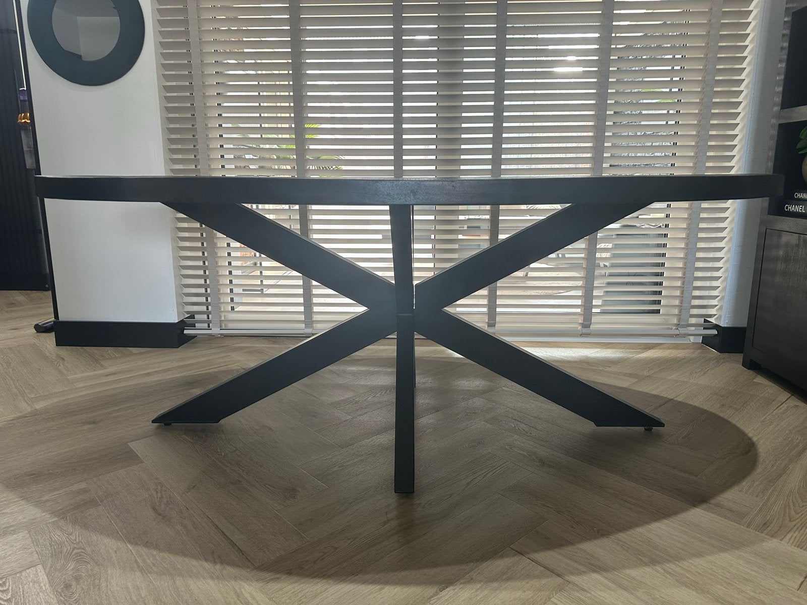 Ovale eettafel met 6 groene stoelen, 100 tot 150 cm, 200 cm of meer, Zo goed als nieuw, Vijf personen of meer