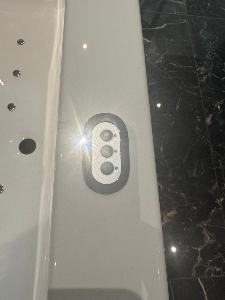 Bubbelbad 190 x 90 luxe WP4 systeem LED van €3146 nu €2350, Xenz, Met bad, Ophalen of Verzenden, Eendenparkweg 3