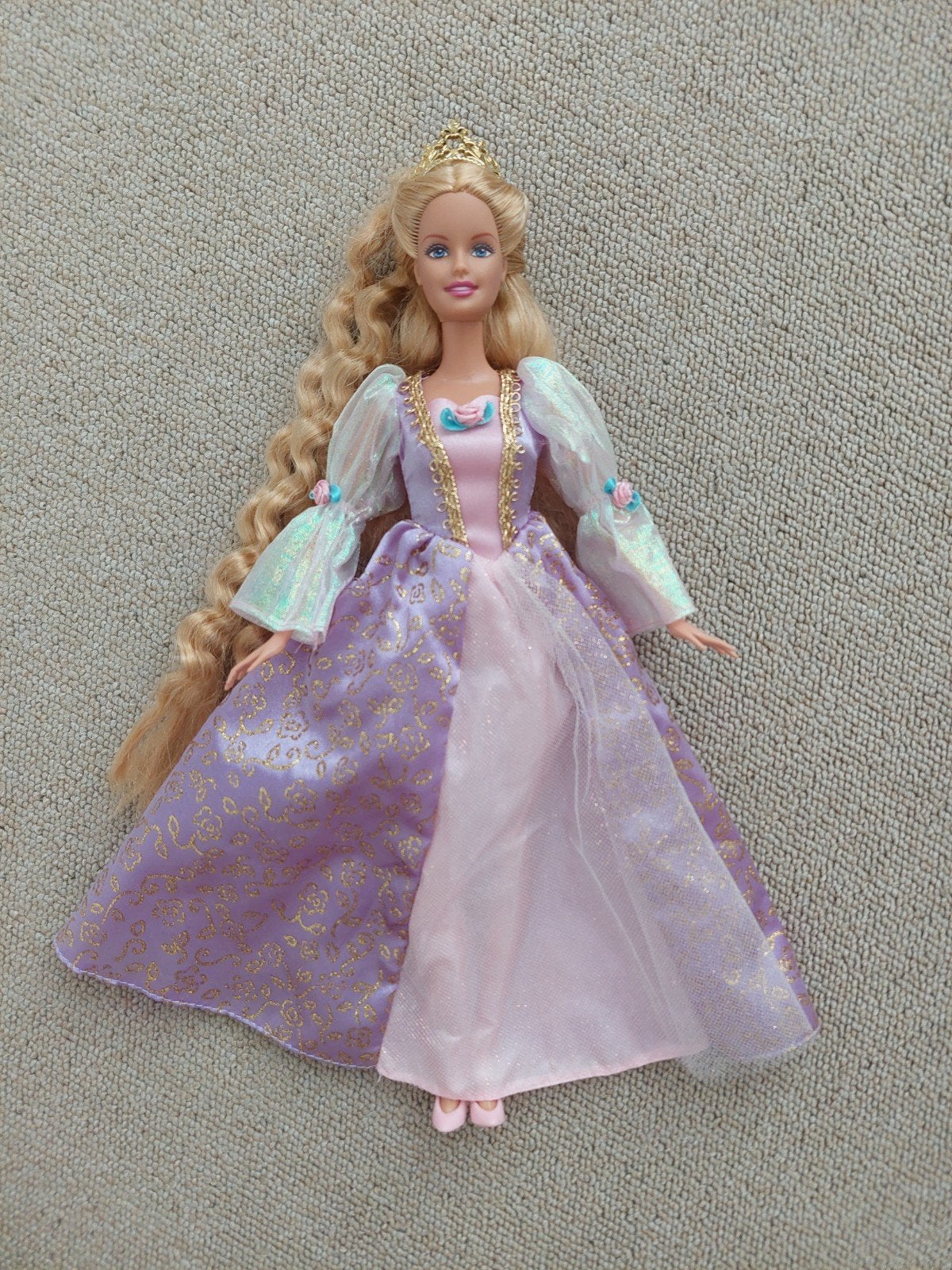 Barbie Rapunzel met originele kroon en schoenen, Ophalen of Verzenden