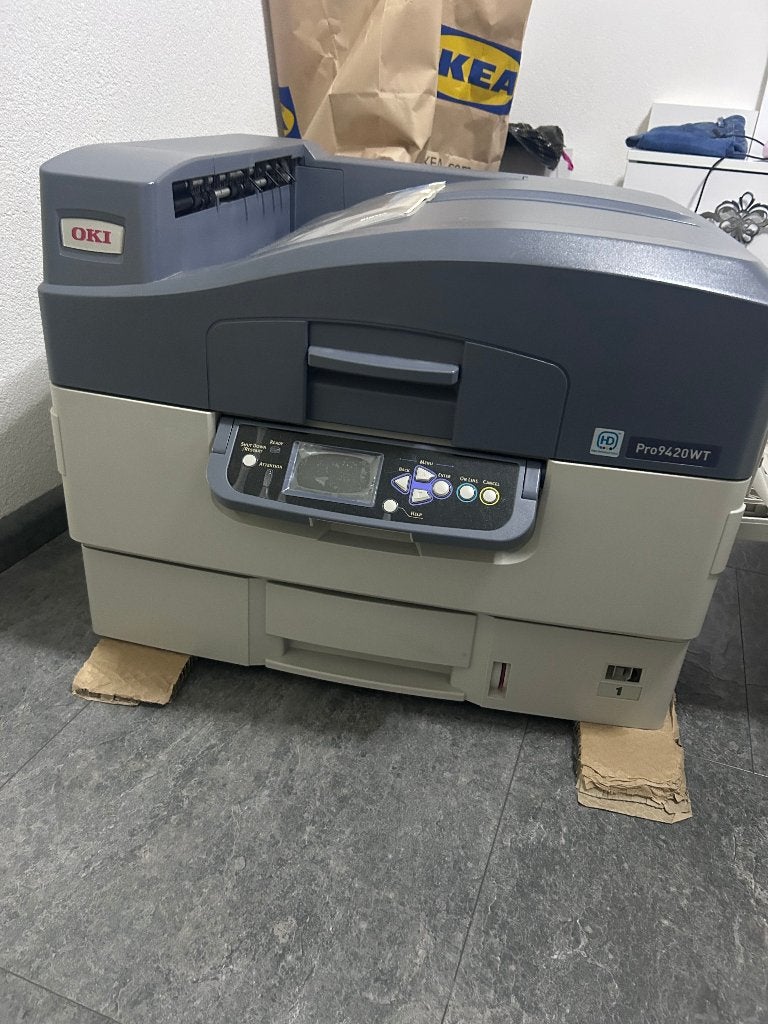 OKI Pro9420WT witte tonerprinter – compleet en bijna nieuw, Computers en Software, Printers, Ophalen, Printer, Kleur printen, Ingebouwde Wi-Fi