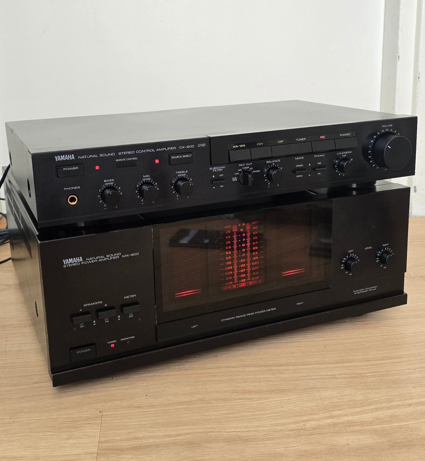 Yamaha CX-600 Voorversterker & MX-600 Eindversterker, Gebruikt, Yamaha, Ophalen of Verzenden, 120 watt of meer