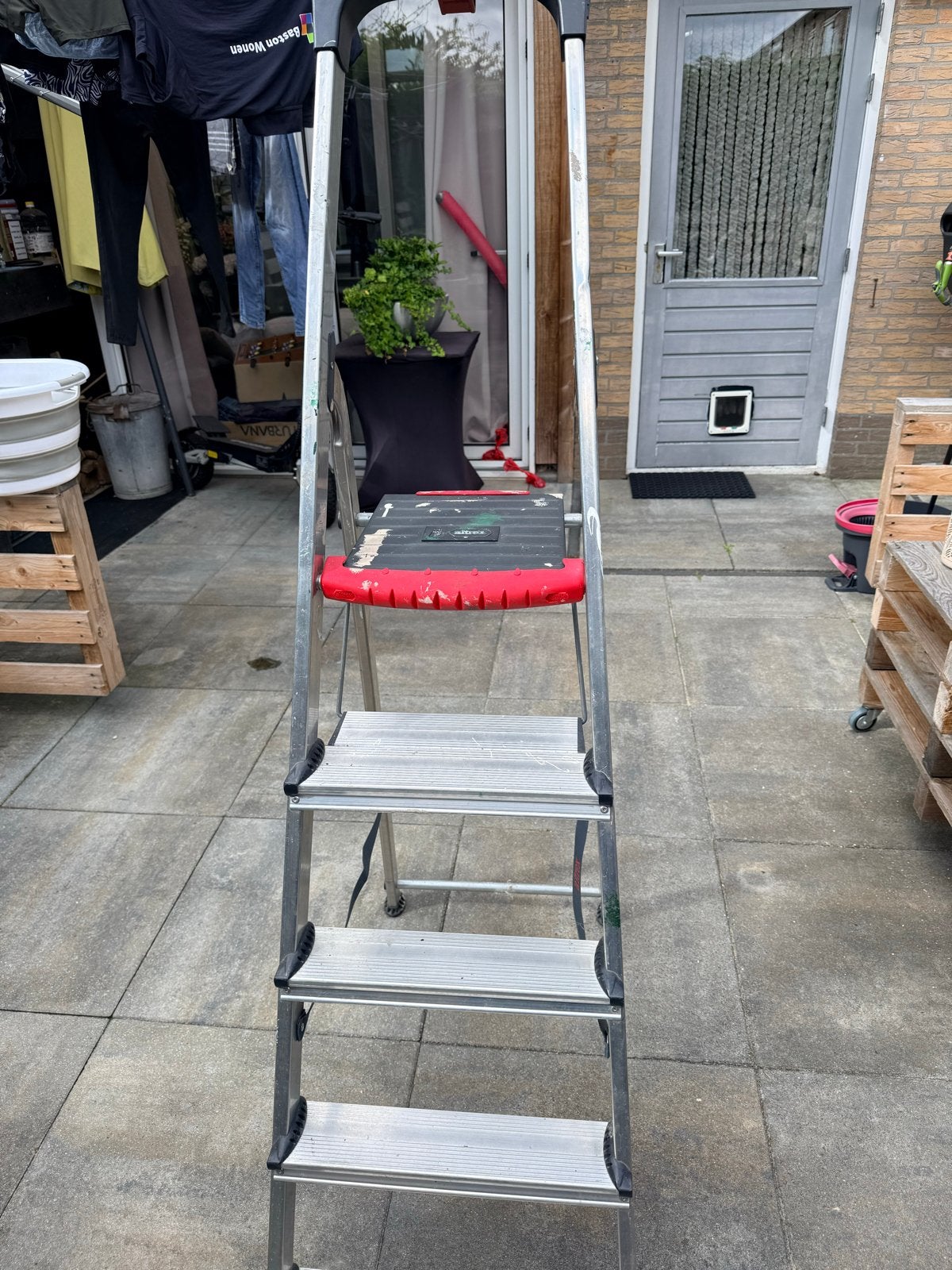 Altrex trap met 4 treden en platform, Ophalen, Gebruikt, Trap, Opvouwbaar of Inschuifbaar