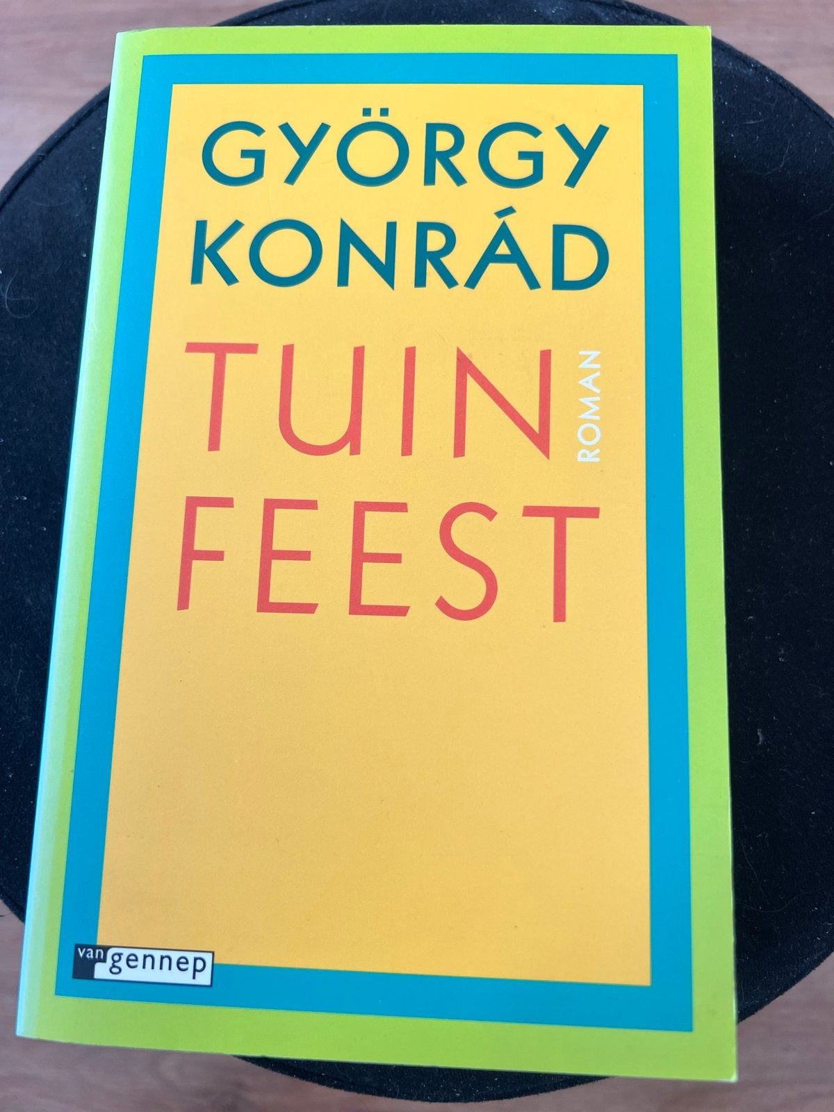 György Konrád - Tuinfeest (Roman), Ophalen of Verzenden, Zo goed als nieuw, Europa overig
