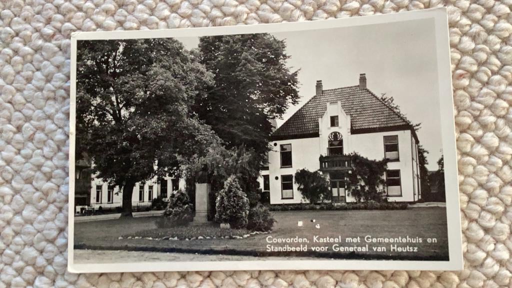 Ansichtkaart Coevorden Kasteel met Gemeentehuis jaren ‘40, Ophalen of Verzenden, 1940 tot 1960, Gelopen, Drenthe
