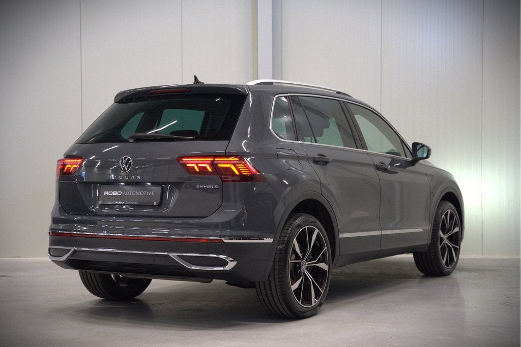 Volkswagen Tiguan 1.4 TSI eHybrid Elegance Business | Stoelv, Auto's, 1716 kg, Stof, 4 cilinders, Hybride Elektrisch/Benzine