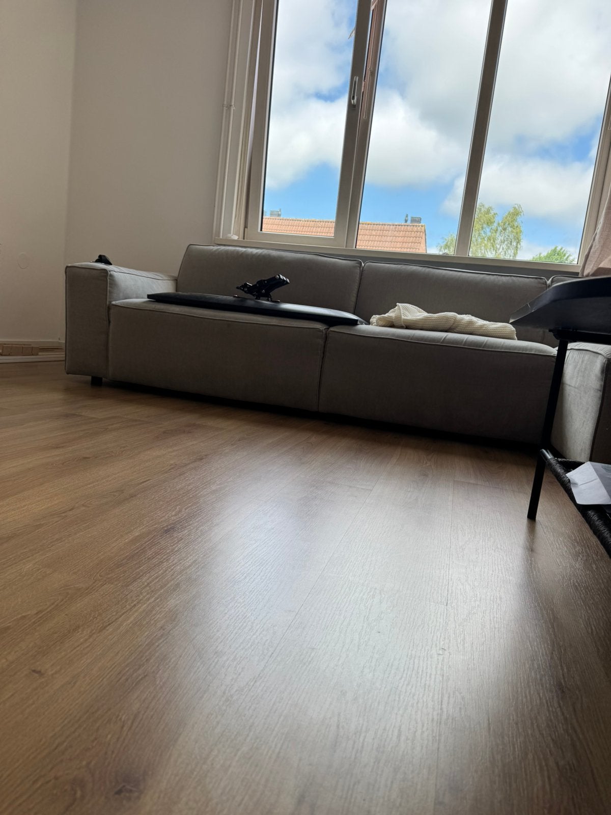 Nieuw laminaat zelf ophalen en demonteren €100, Huizen en Kamers, Kamers te huur, 35 tot 50 m²