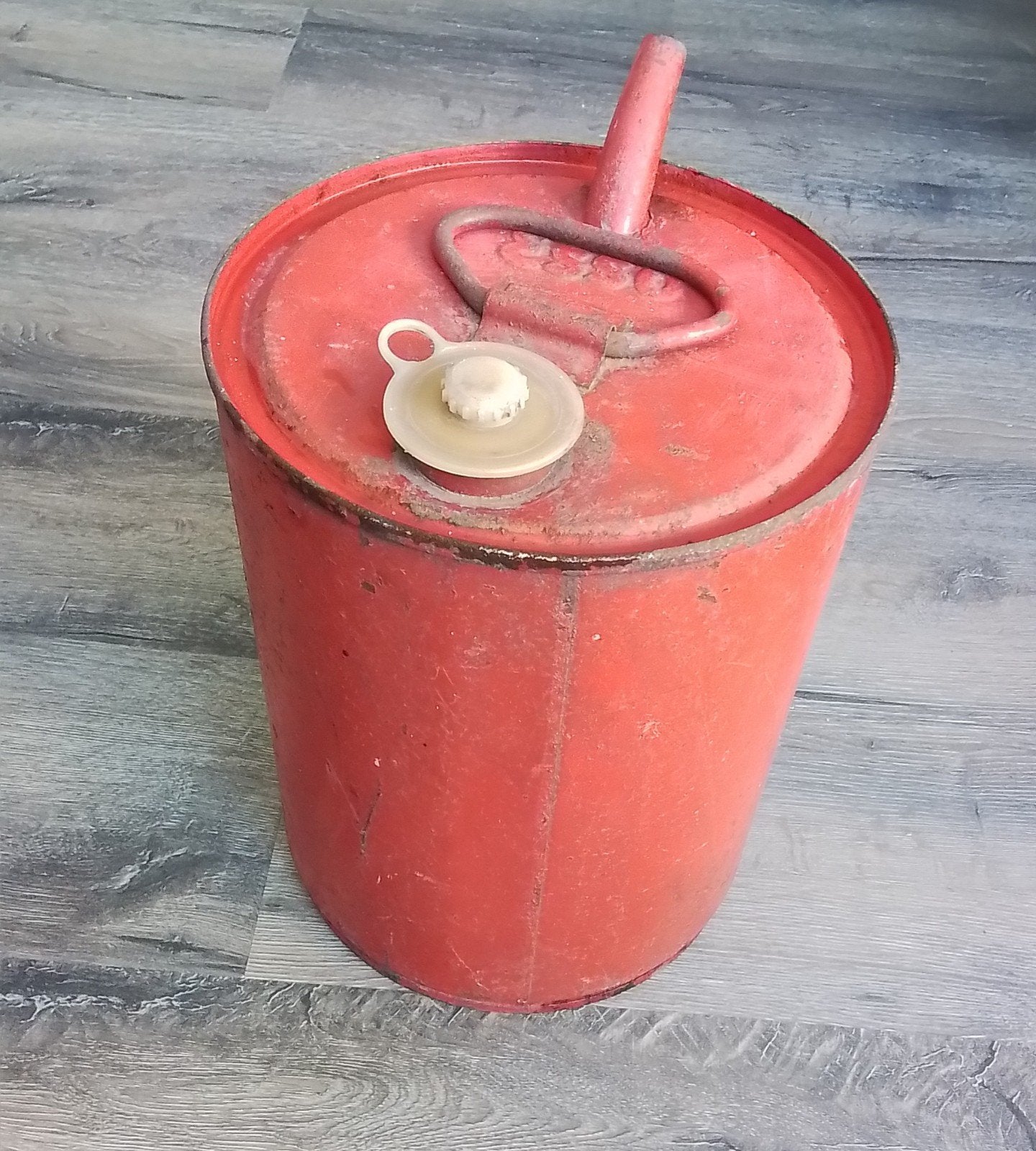 Esso petroleum blik , kan , vat met schenktuit, Ophalen of Verzenden