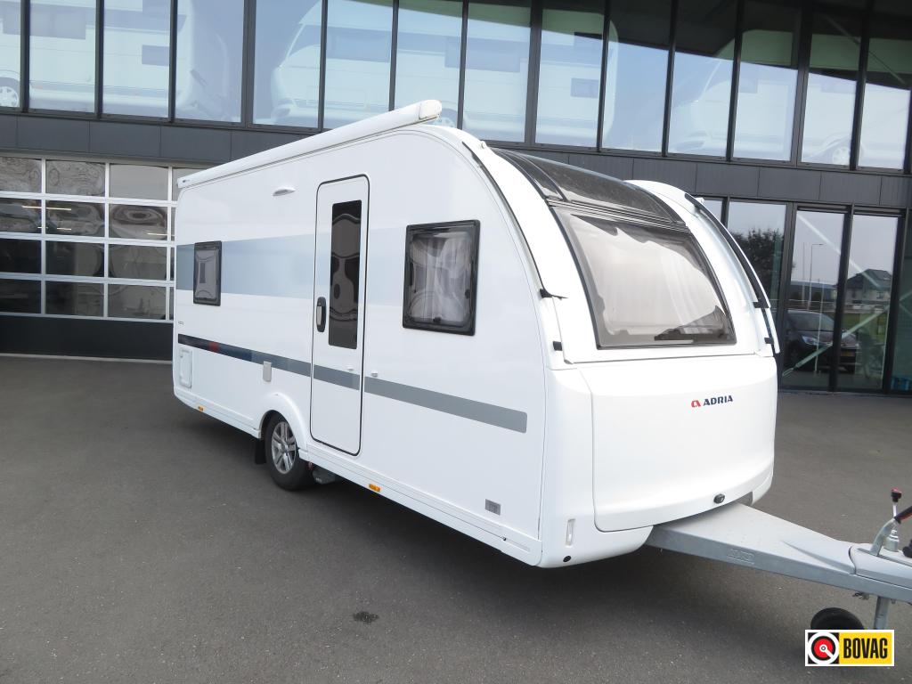 Adria Adora 472 UP + Mover/ Thule luifel, Caravans en Kamperen, Rondzit, Schokbreker, Tot en met 4, Adria