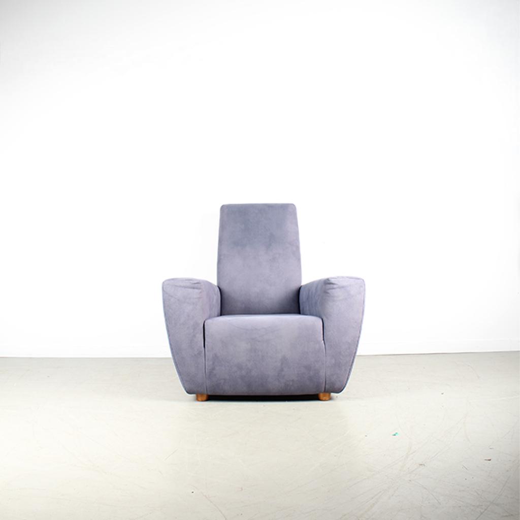 2x Label Longa Fauteuil Suede Stof – Houten Pootjes, Huis en Inrichting, Fauteuils, Niet ingevuld, Gebruikt, Niet ingevuld, 75 tot 100 cm