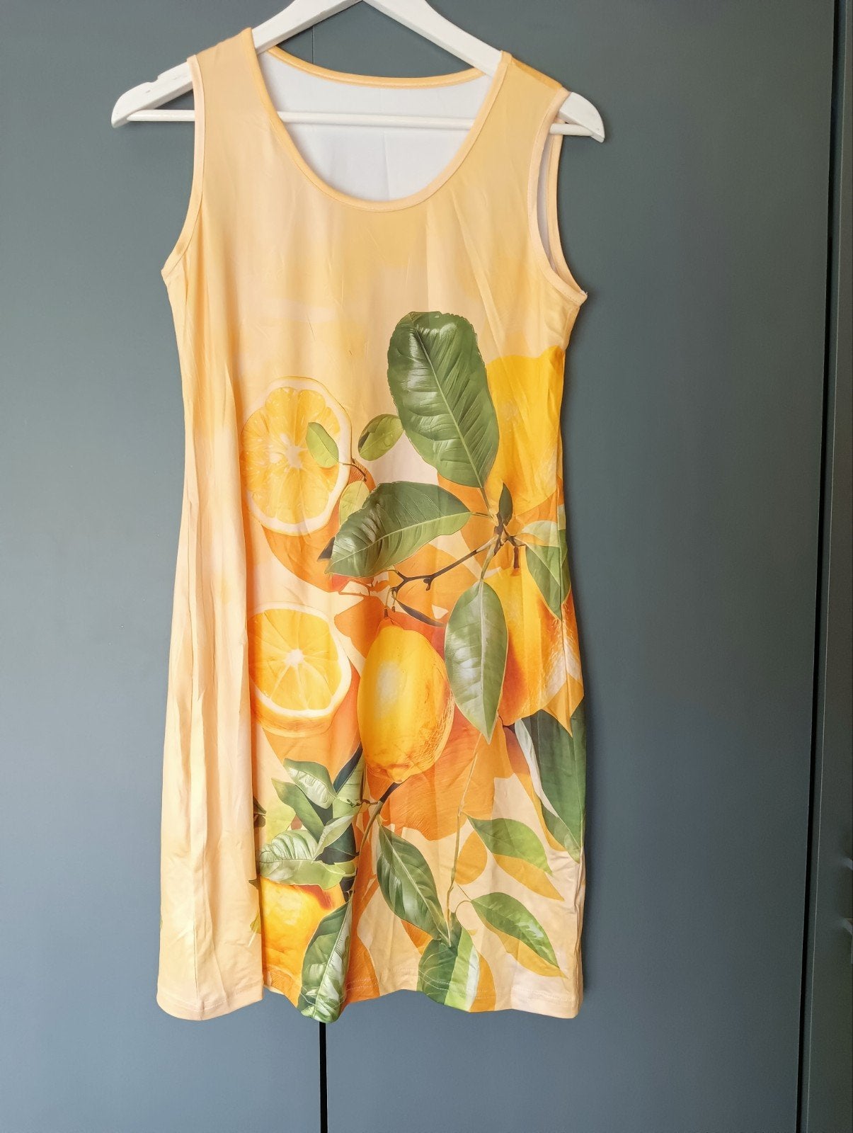 Jurkje van dunne gladde stof mt S met citroen print, Kleding | Dames, Geel, Ophalen of Verzenden, Maat 36 (S), Boven de knie