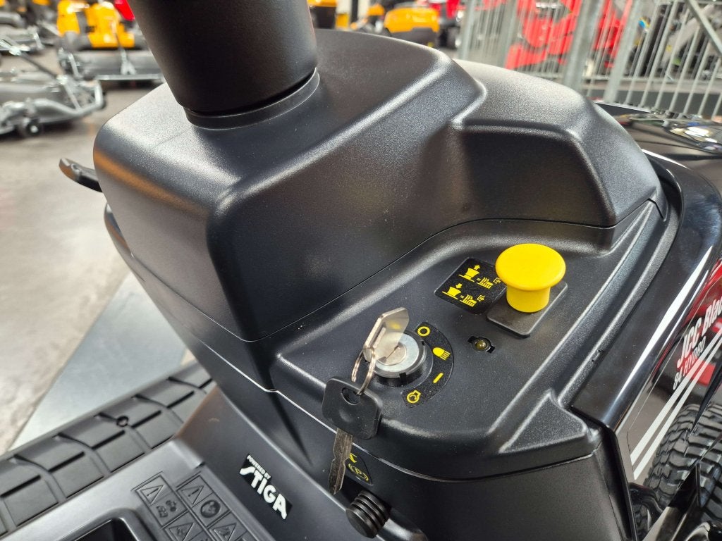 Foto 8 van JCC aanbieding:  JCC black edition 384 hydrostaat!