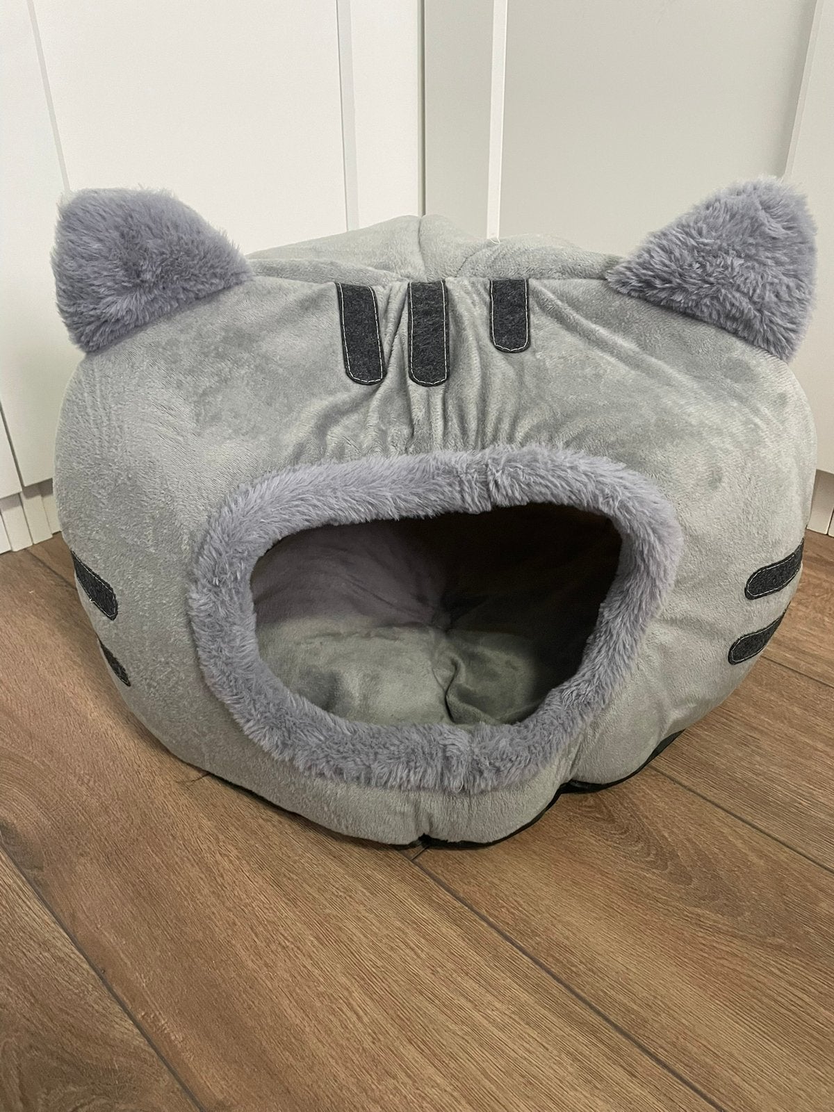 Kittenhuisje kittenmandje, Ophalen of Verzenden, Zo goed als nieuw, Riet