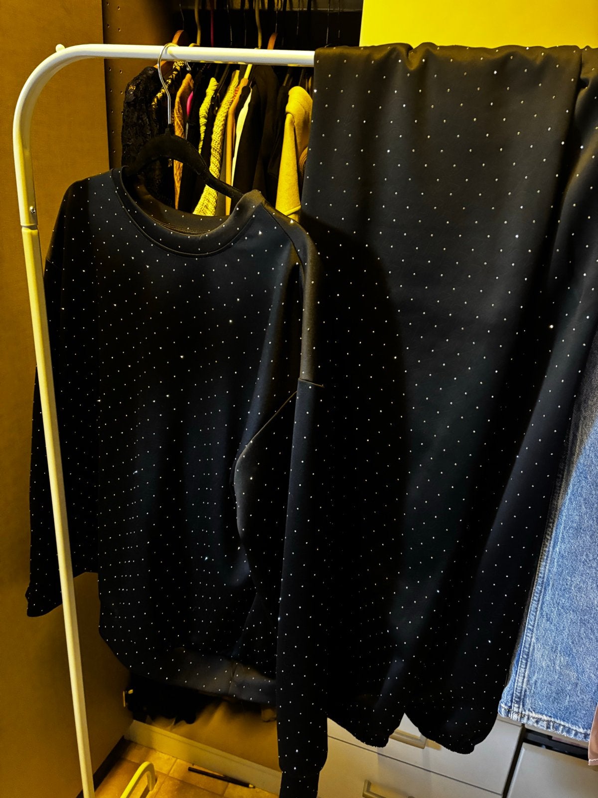 Zwarte joggingpak met strass steentjes xxl, Kleding | Dames, Ophalen of Verzenden, Nieuw, Maat 46/48 (XL) of groter, Zwart