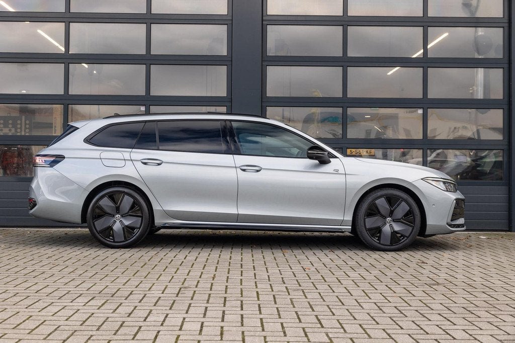 Volkswagen Passat Variant 1.5 eTSI 150pk DSG R-Line Business, 12 maanden, Stof, 1498 cc, Euro 6