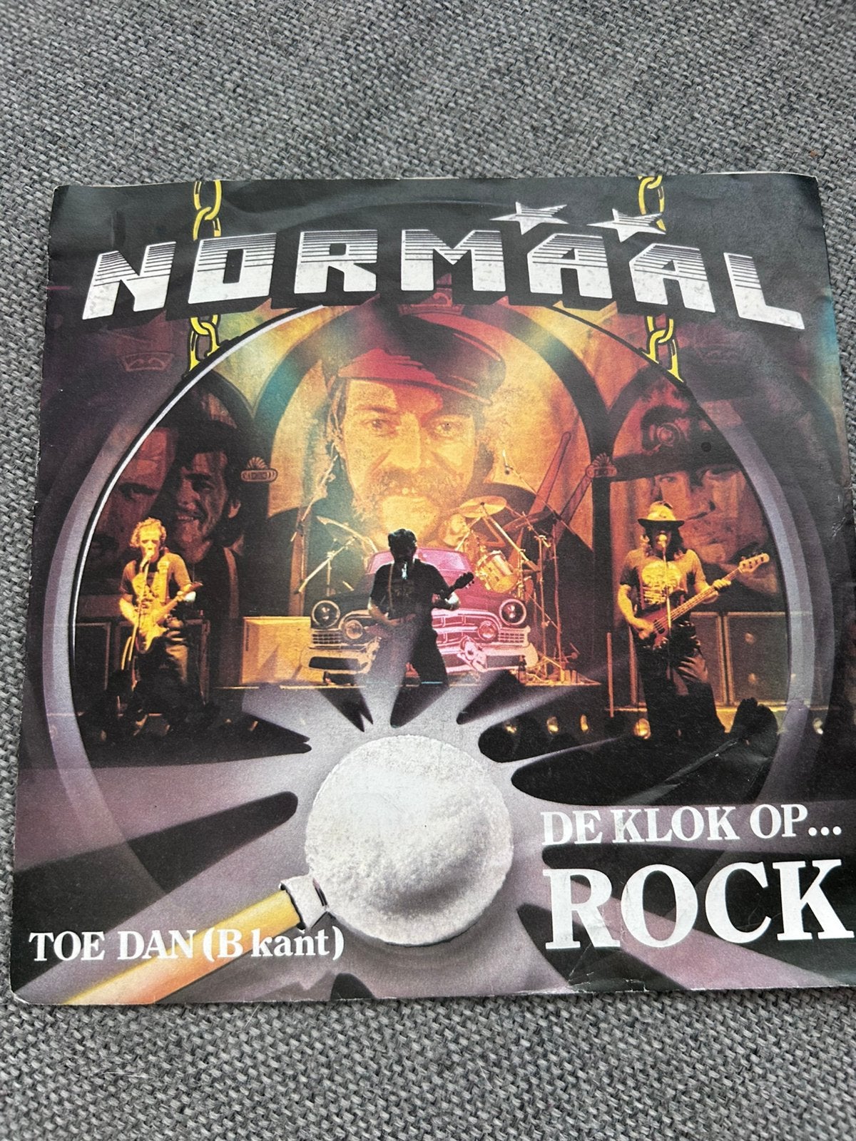 Normaal De Klok Op… Rock, 7 inch, Single, Ophalen of Verzenden, Zo goed als nieuw