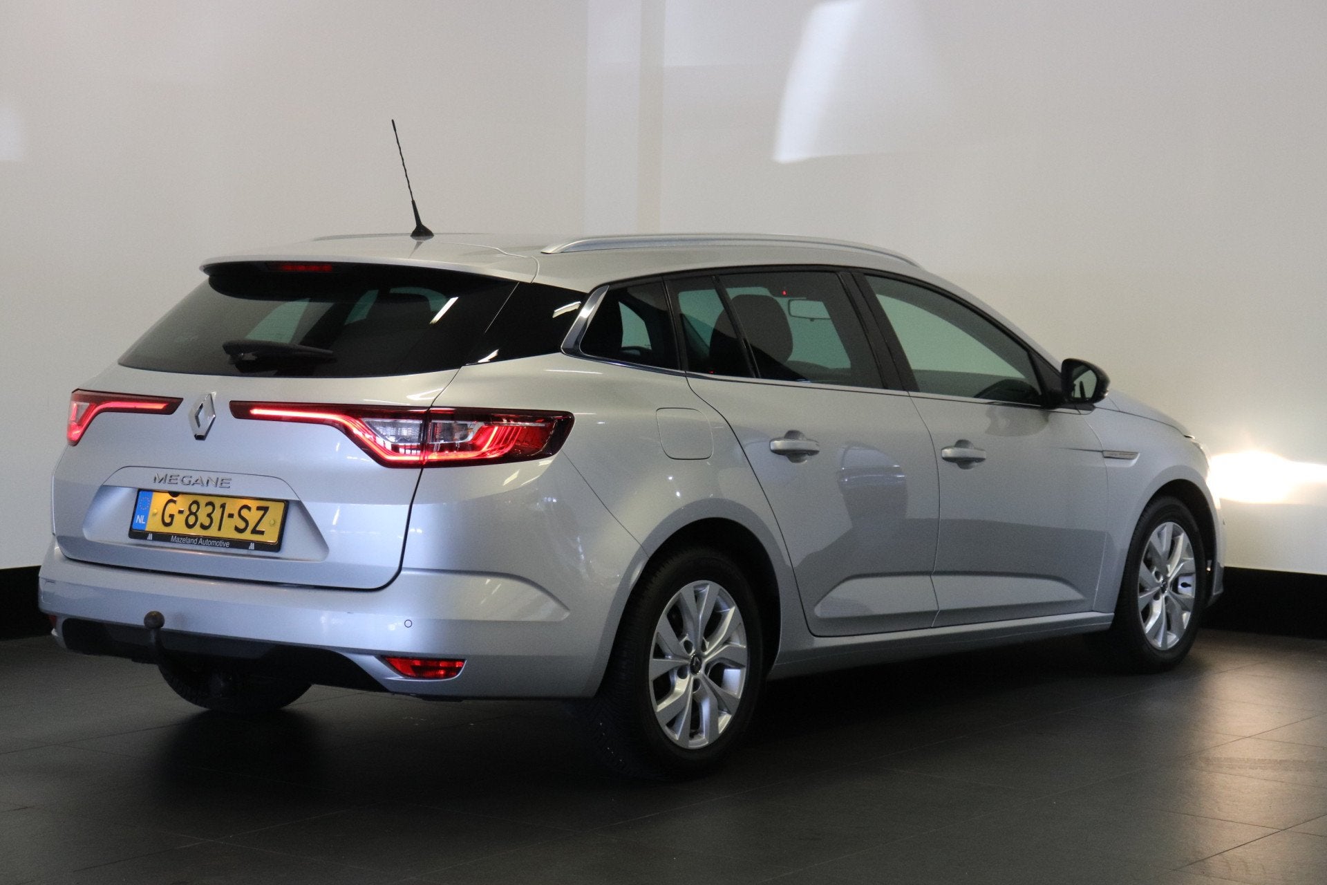 Renault Mégane Estate 1.3 TCe Limited NL-Auto Airco | Navi, Voorwielaandrijving, Stof, Gebruikt, 4 cilinders