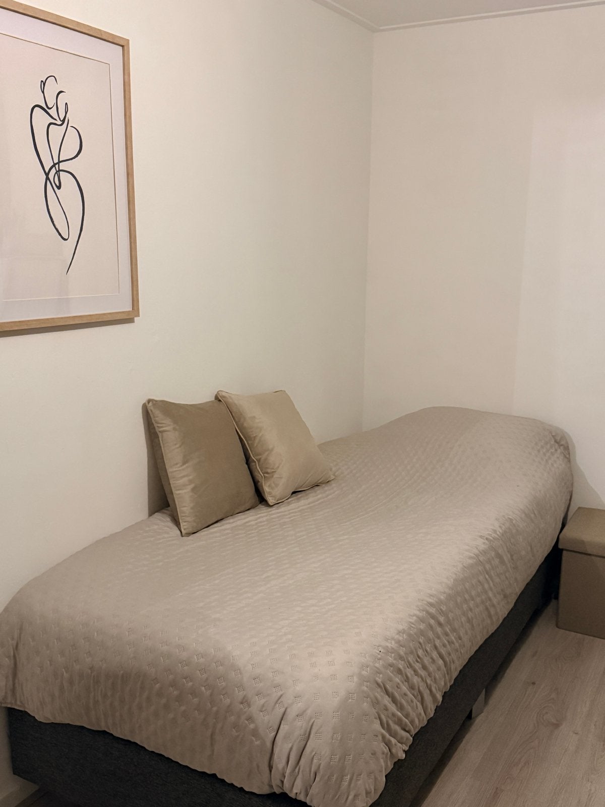 Comfortabel eenpersoonsbed, Ophalen, Gebruikt, 90 cm, Eenpersoons