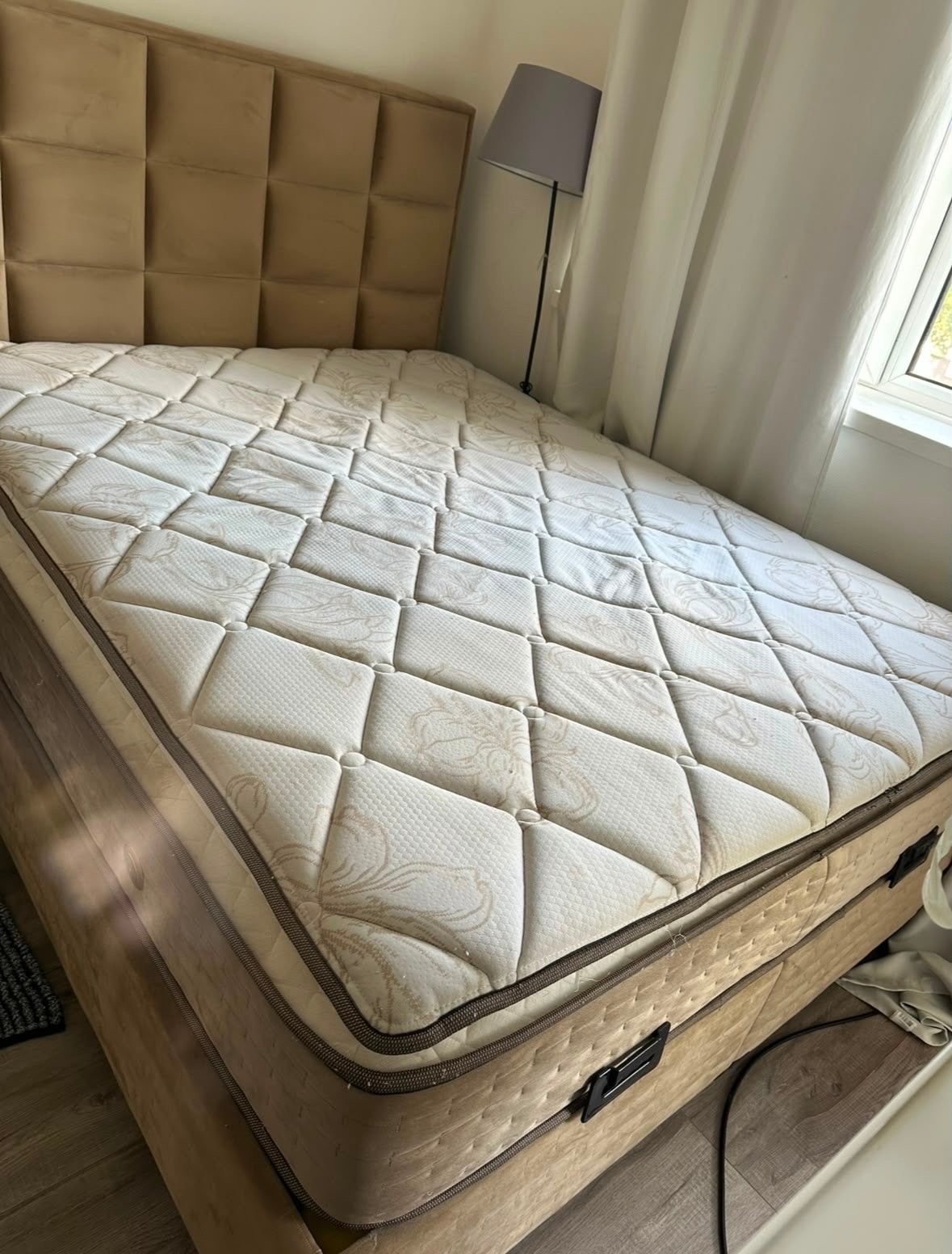 Tweepersoonsbed met opbergruimte en matras, Ophalen, Verstelbaar, Beige, Tweepersoons