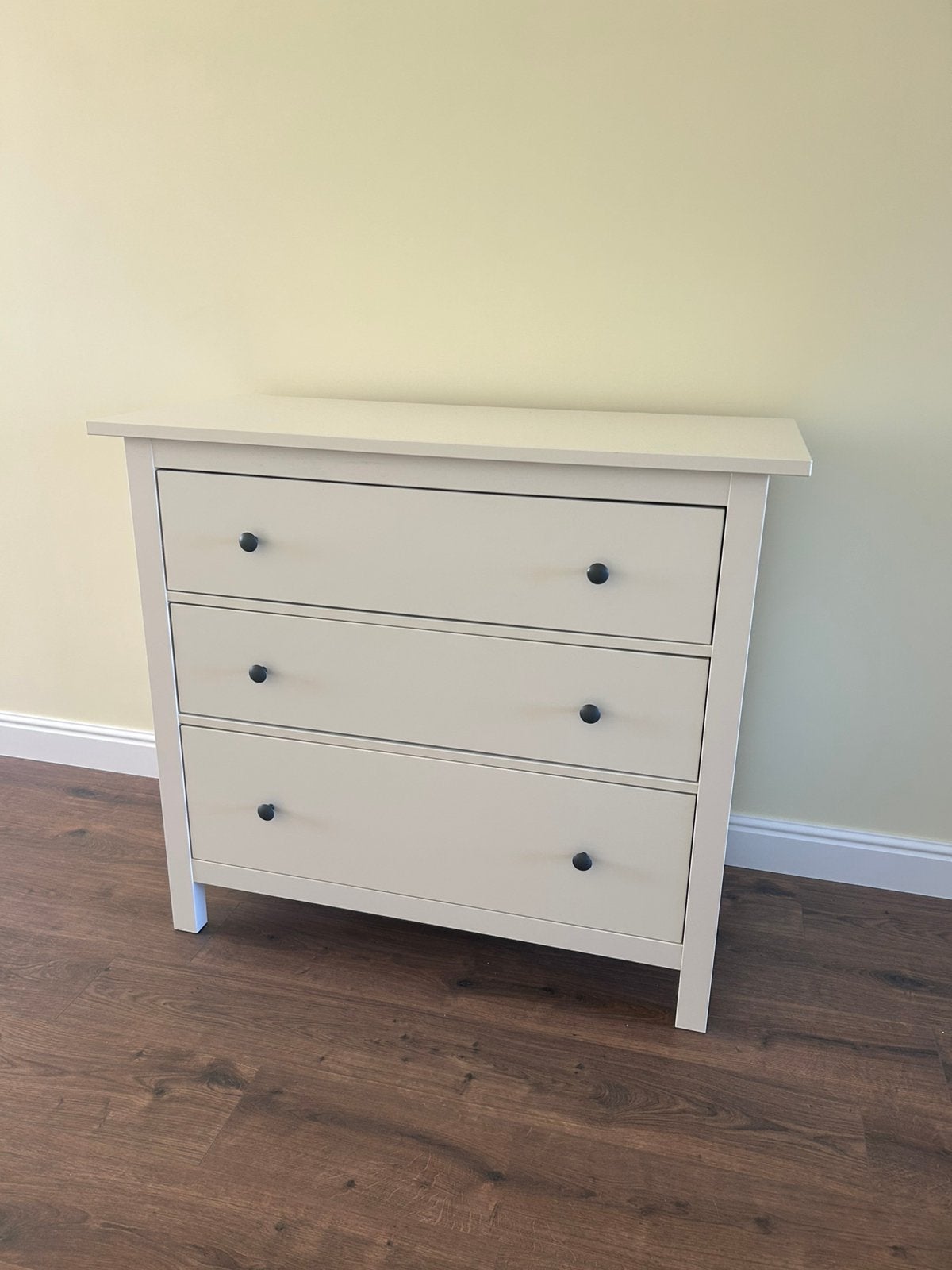 IKEA Hemnes ladekast, Huis en Inrichting, Kasten | Ladekasten, Ophalen, 100 tot 150 cm, 5 laden of meer, Zo goed als nieuw