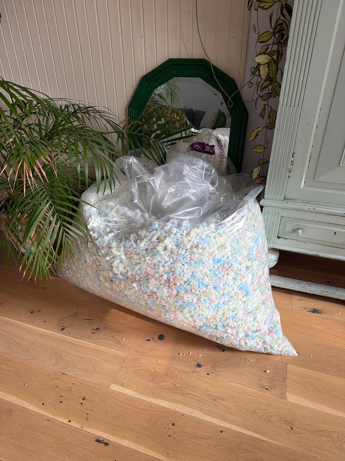 Grote zak foam vulling voor kussens en knuffels, Ophalen, Nieuw, Meerkleurig, Kunststof