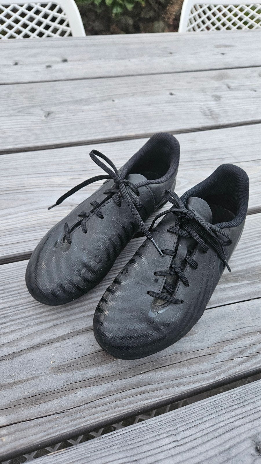 Nike Phantom noppenschoenen - Zwart/Donkergroen - Maat 37,5, Maat XS of kleiner, Schoenen, Ophalen of Verzenden, Zo goed als nieuw