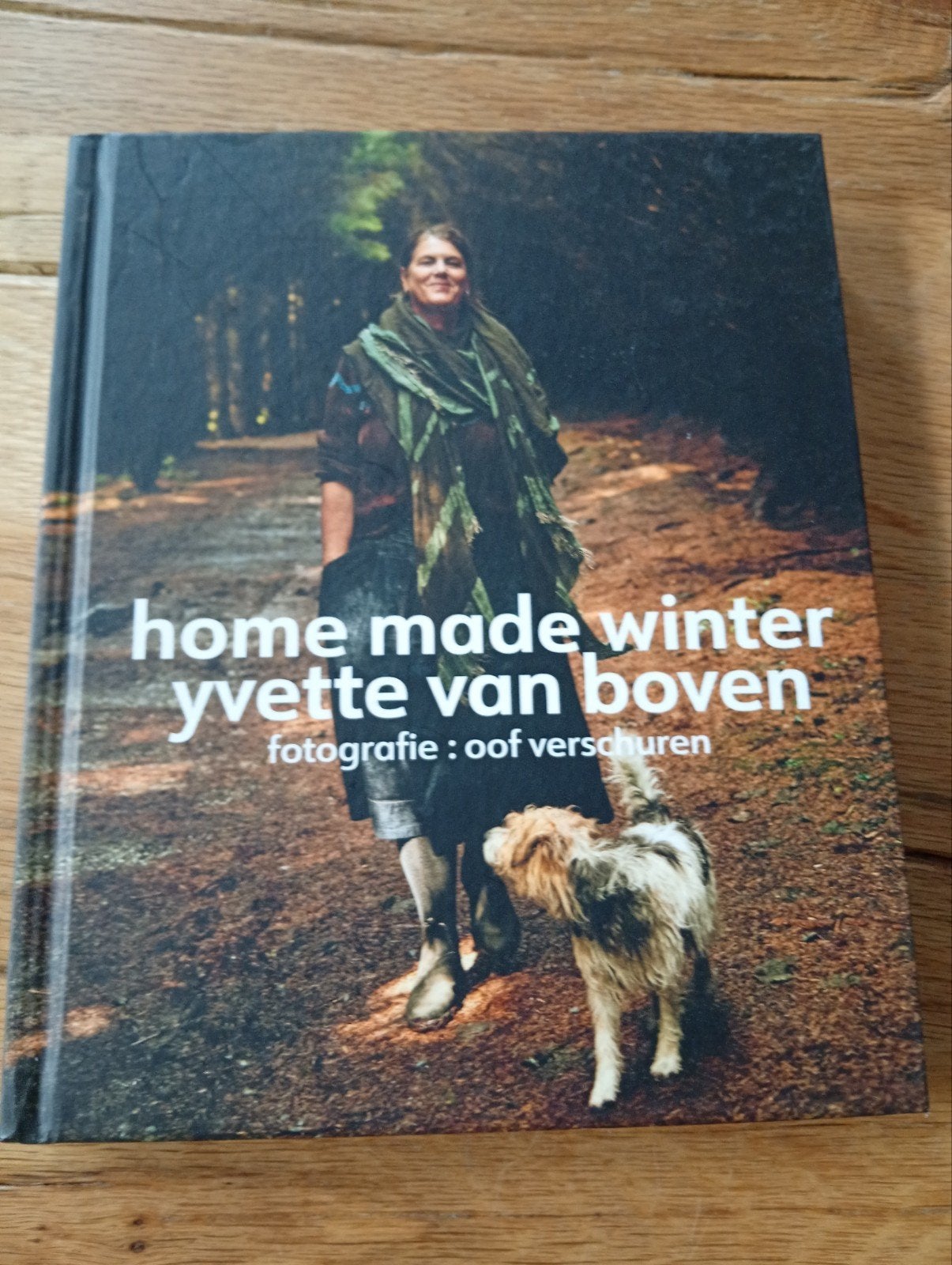 Home Made Winter - Yvette van Boven (kookboek), Boeken, Hoofdgerechten, Ophalen of Verzenden, Zo goed als nieuw, Europa