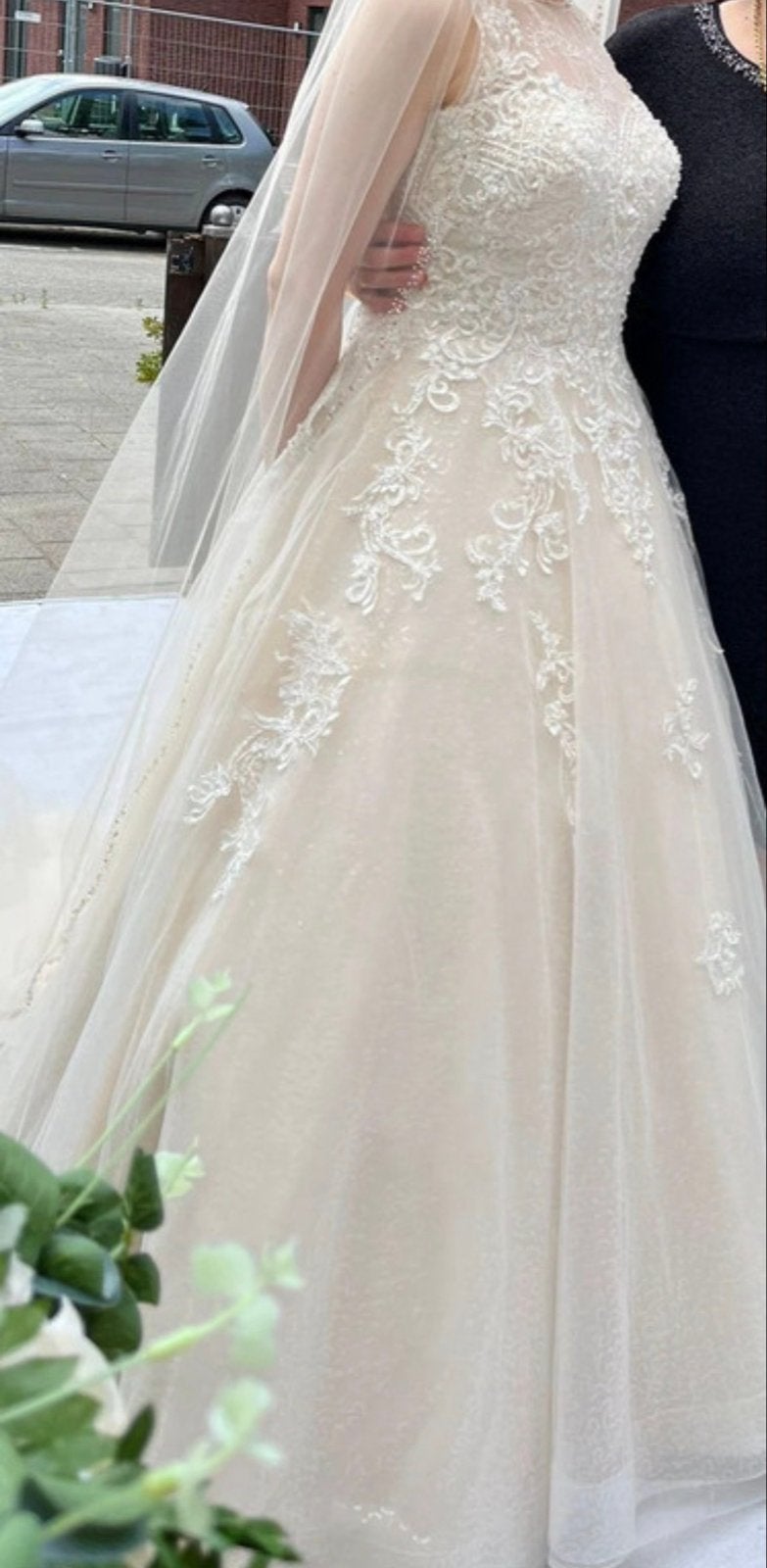 Prachtige Trouwjurk met Sluier en Corset - Rebecca Ingram, Ophalen, Zo goed als nieuw, Wit, Trouwjurk