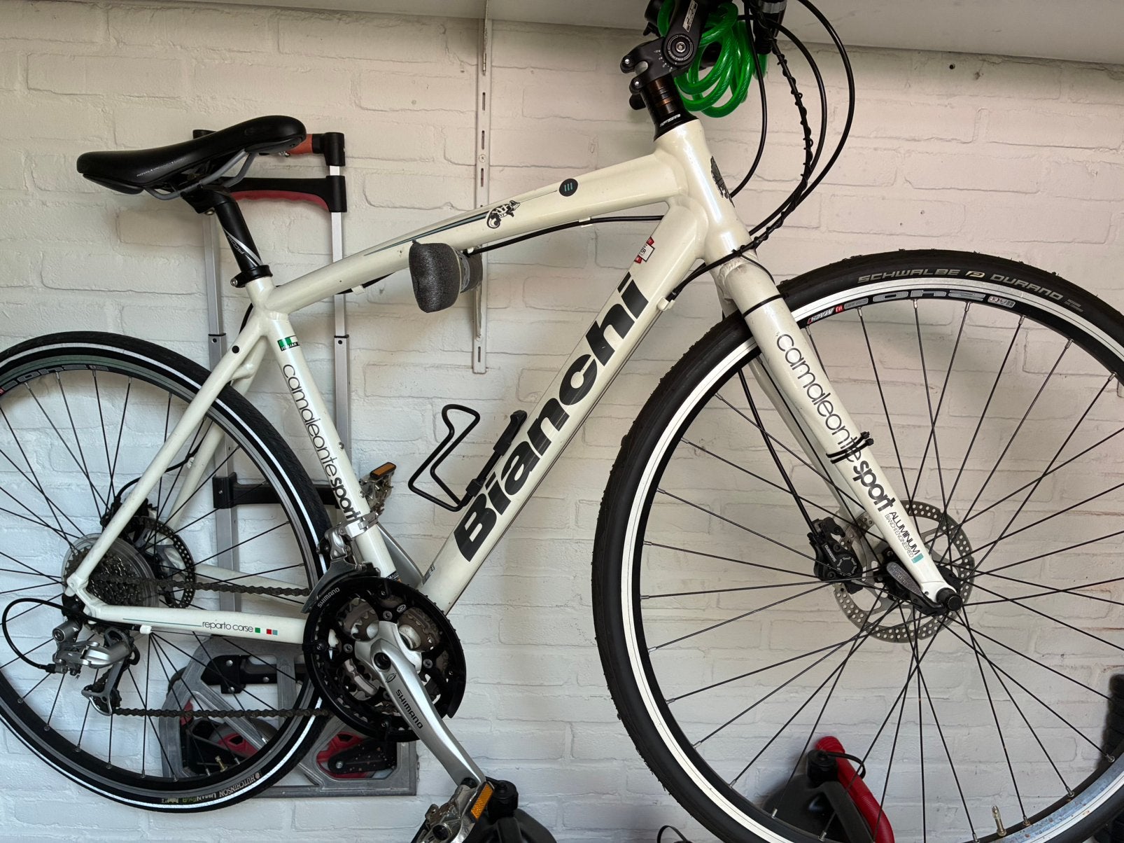 Mooie witte bianchi dames sportfiets, Fietsen en Brommers, Fietsen | Racefietsen, Overige materialen, Zo goed als nieuw, 15 tot 20 versnellingen
