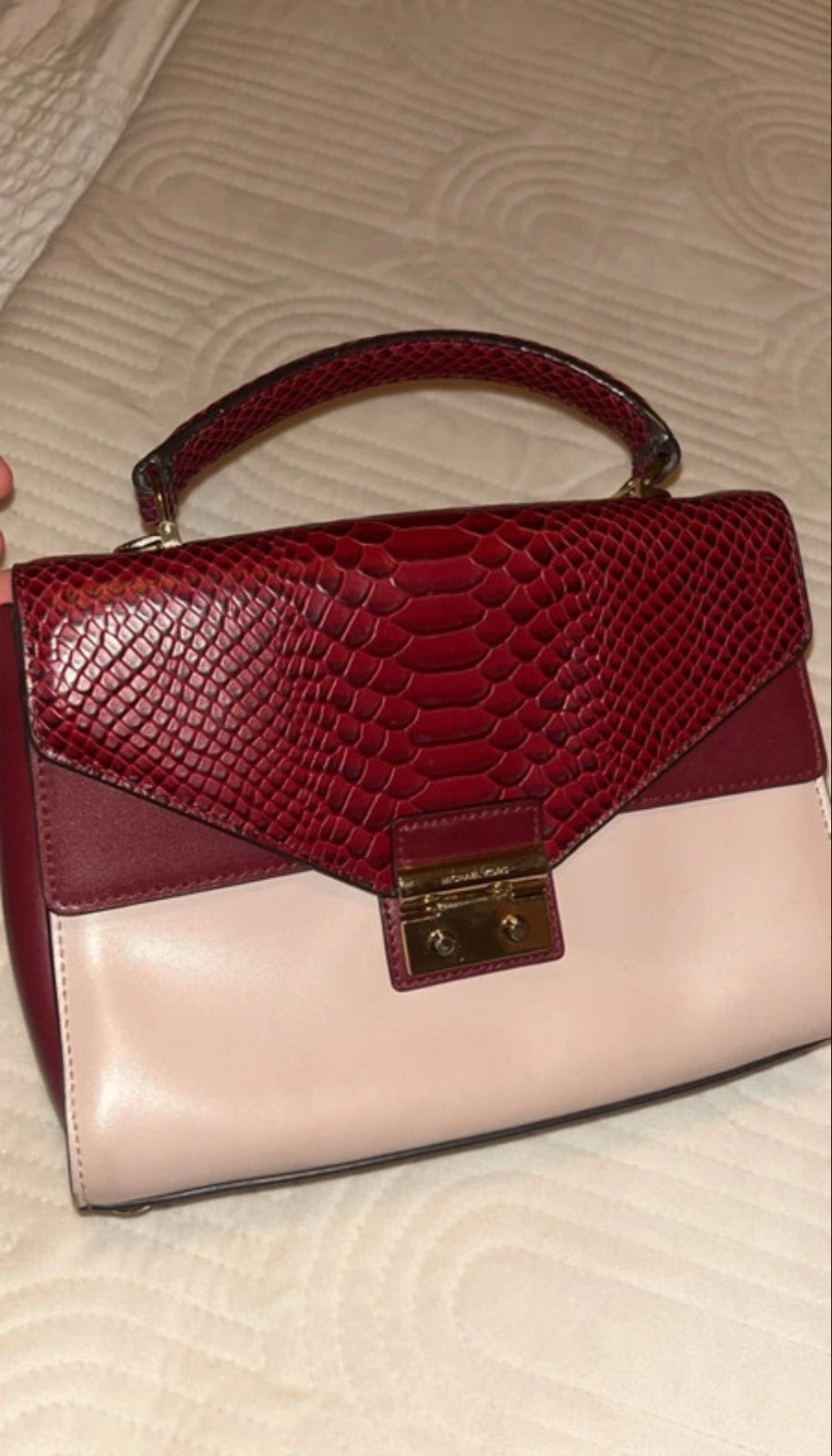 Michael Kors Ava Tas - Bordeauxrood/Roze Slangenprint, Ophalen of Verzenden, Zo goed als nieuw, Rood, Handtas