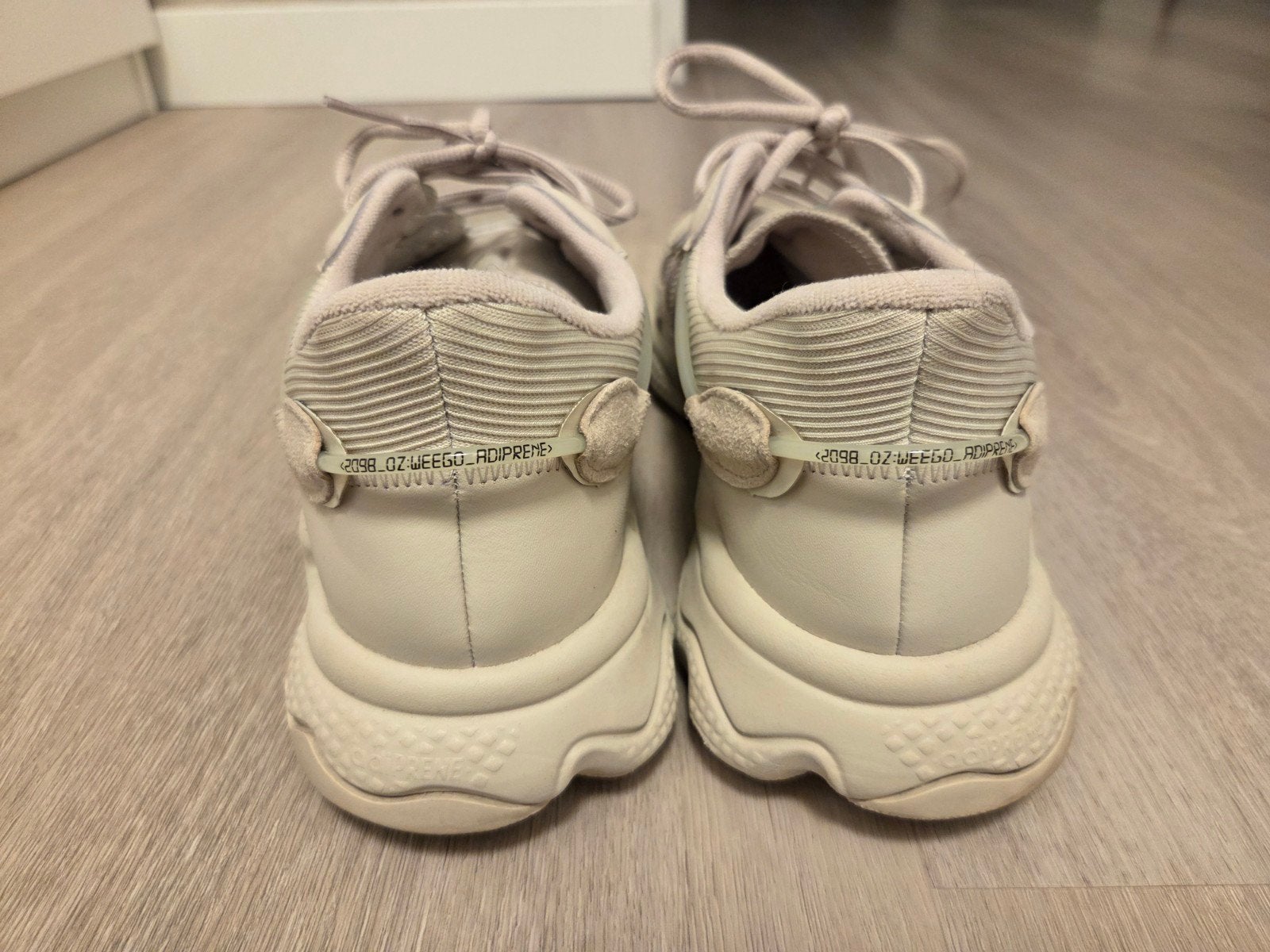 Adidas Ozweego sneakers - Zo goed als nieuw, Ophalen of Verzenden, Zo goed als nieuw