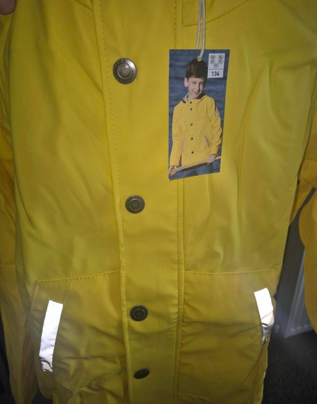 Gele regenjas voor jongens - Maat 134, Ophalen, Nieuw, Onbekend, Jongen