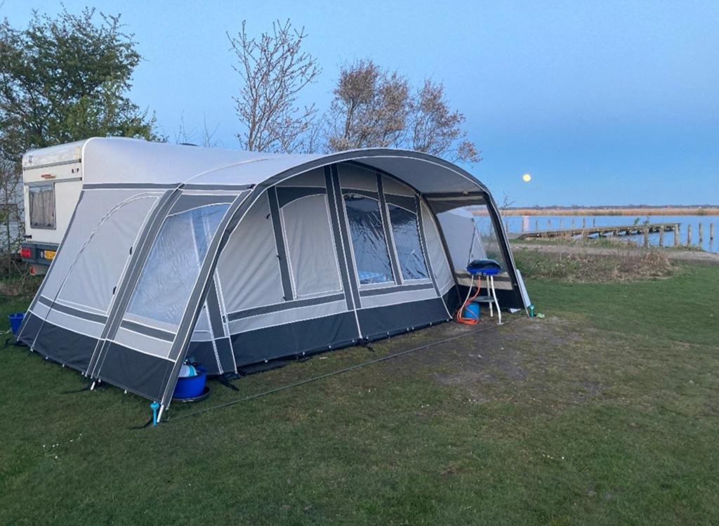Kip 41TTZ Caravan uit 1997 met Fortex Aronde voortent 2022, Caravans en Kamperen, Caravans, Kip, Particulier, 4 tot 5 meter, Tot en met 4