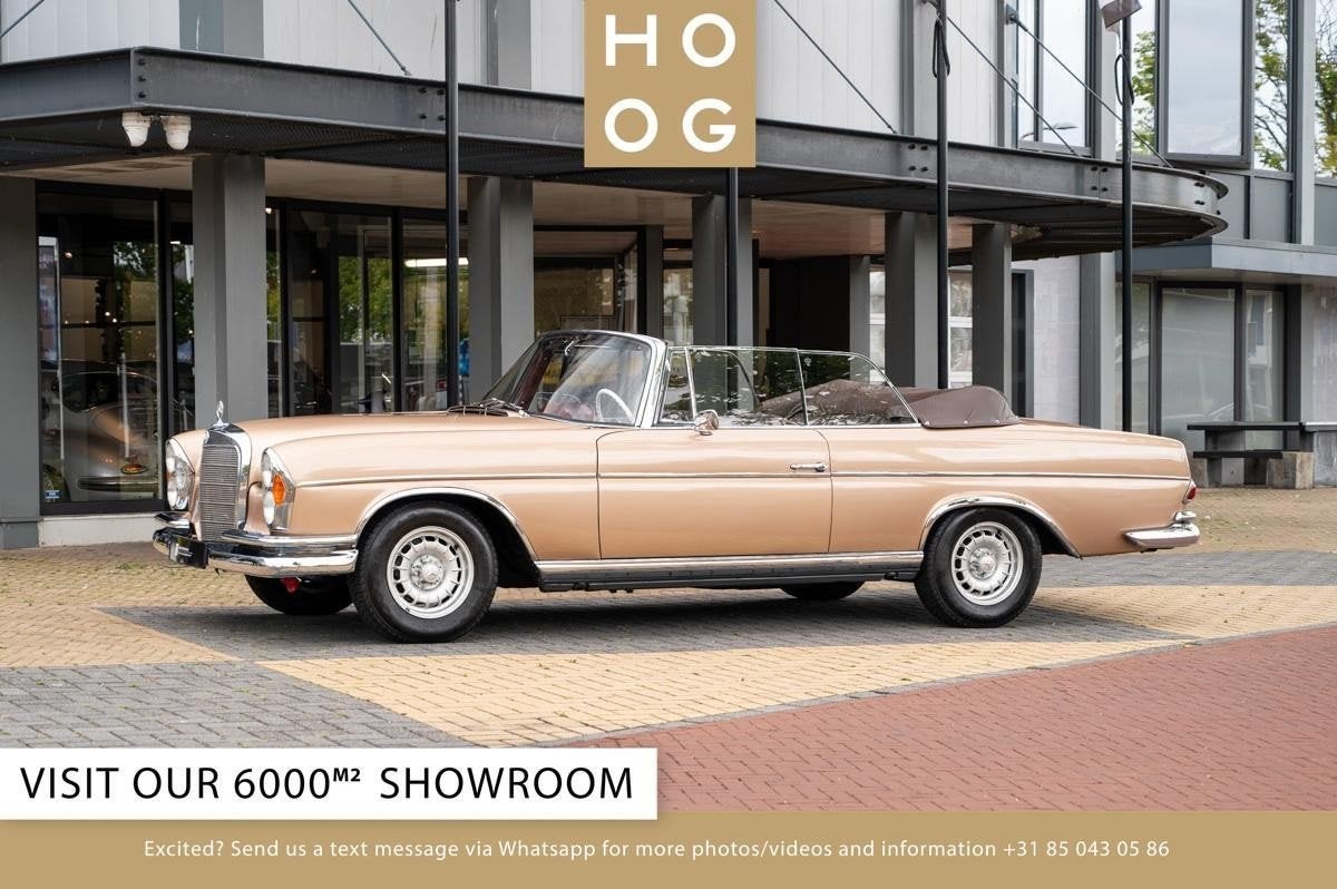 Mercedes-Benz S-Klasse 220 SE W111 Cabriolet (bj 1963), Auto's, 2496 cc, Cabriolet, 4 stoelen, Beige