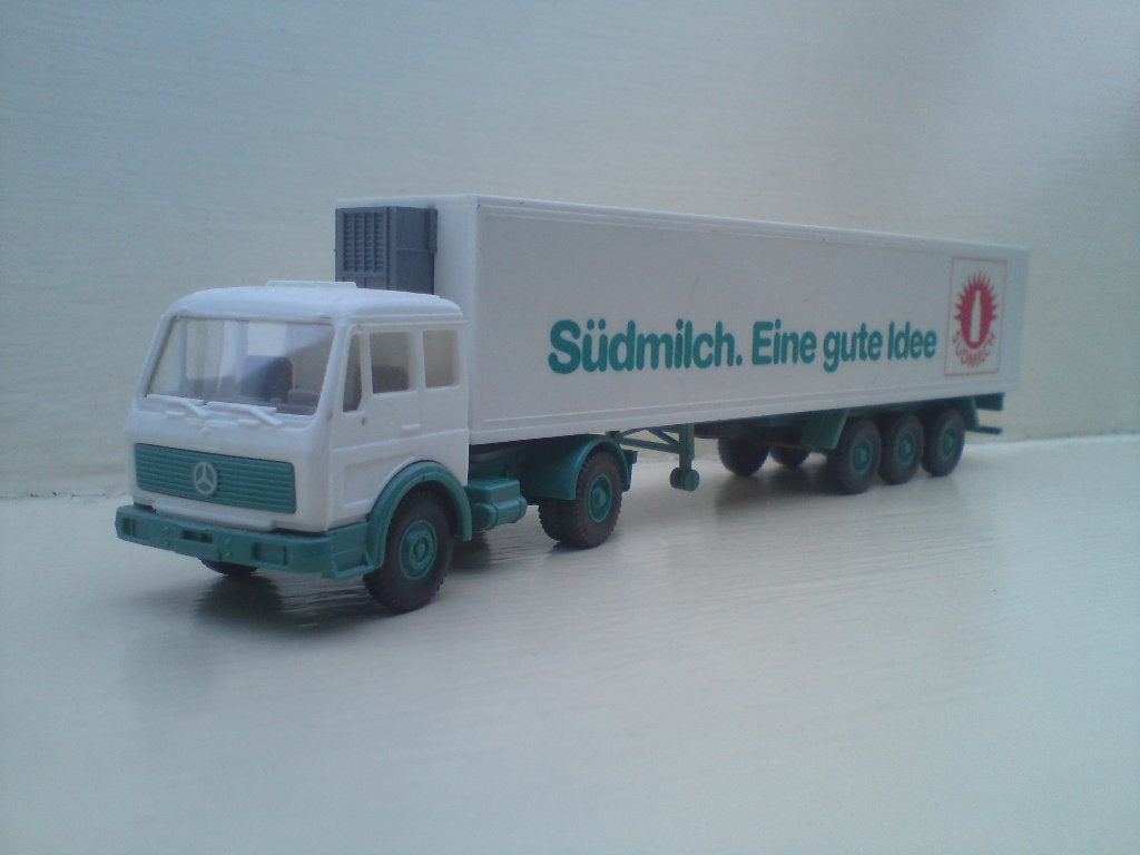 Wiking Mercedes ng koeltrailer Sudmilch, Ophalen of Verzenden, Zo goed als nieuw, Bus of Vrachtwagen, Wiking