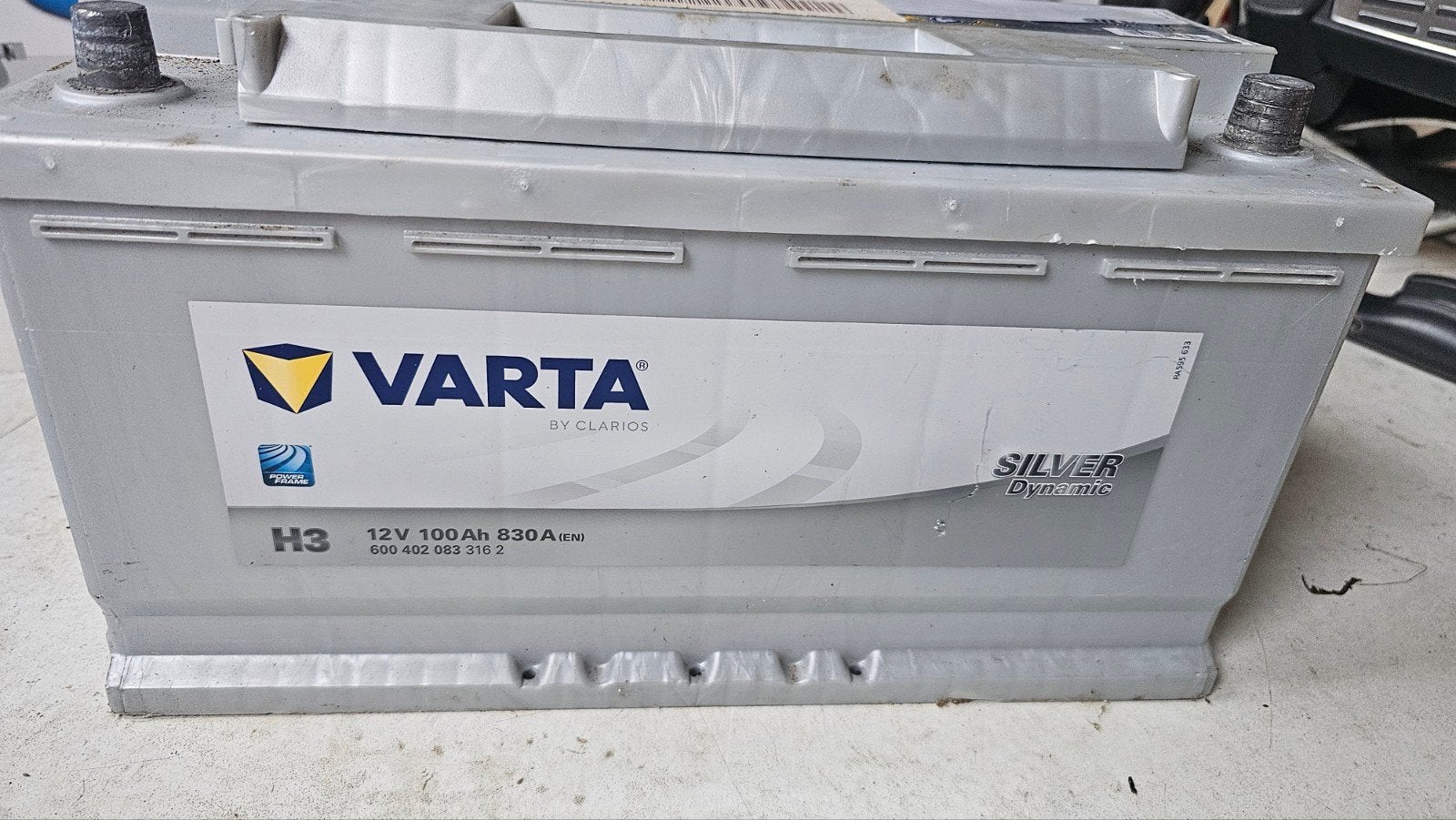 VARTA 12V 100Ah, Nieuw