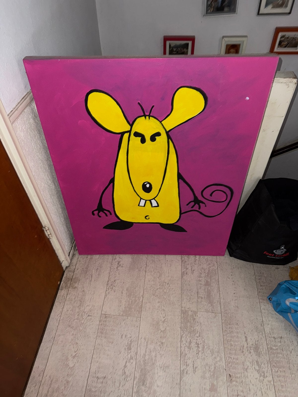 Schilderij 80x100 cm met grappige gele muis op roze achtergr, Ophalen, Acrylverf, Handgeschilderd, Dieren