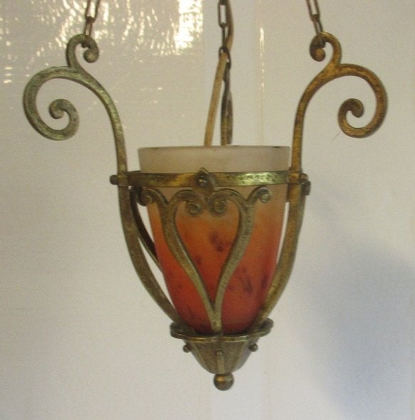 antiek bronzen hallusterje lamp met Schneider kap   49, Antiek en Kunst, Verzenden