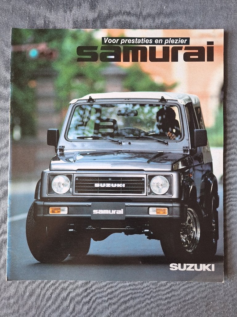 Brochure SUZUKI SAMURAI - 1988 NL, Boeken, Verzenden, Gelezen, Overige merken