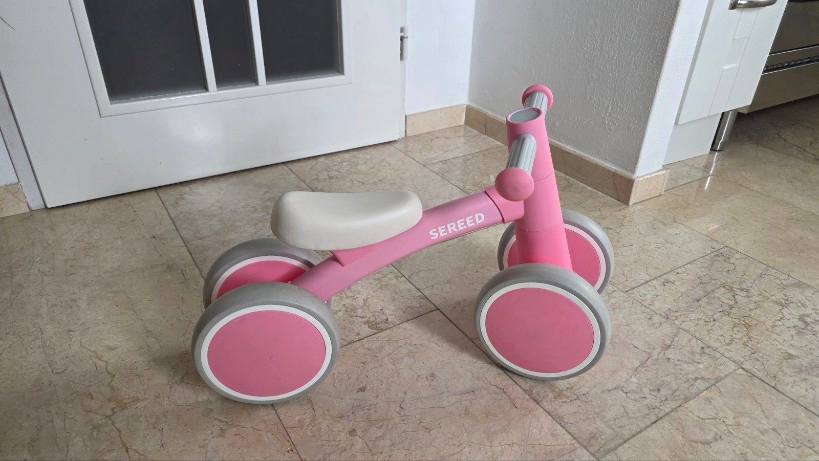 Roze Sereed Loopfiets voor Peuters, Ophalen of Verzenden, Zo goed als nieuw, Loopfiets