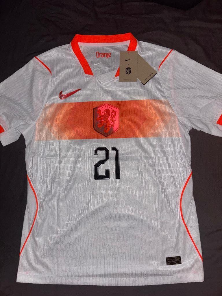 Nederland 2026 WK Uit Tenue, Sport en Fitness, Voetbal, Maat M, Ophalen of Verzenden, Nieuw, Shirt