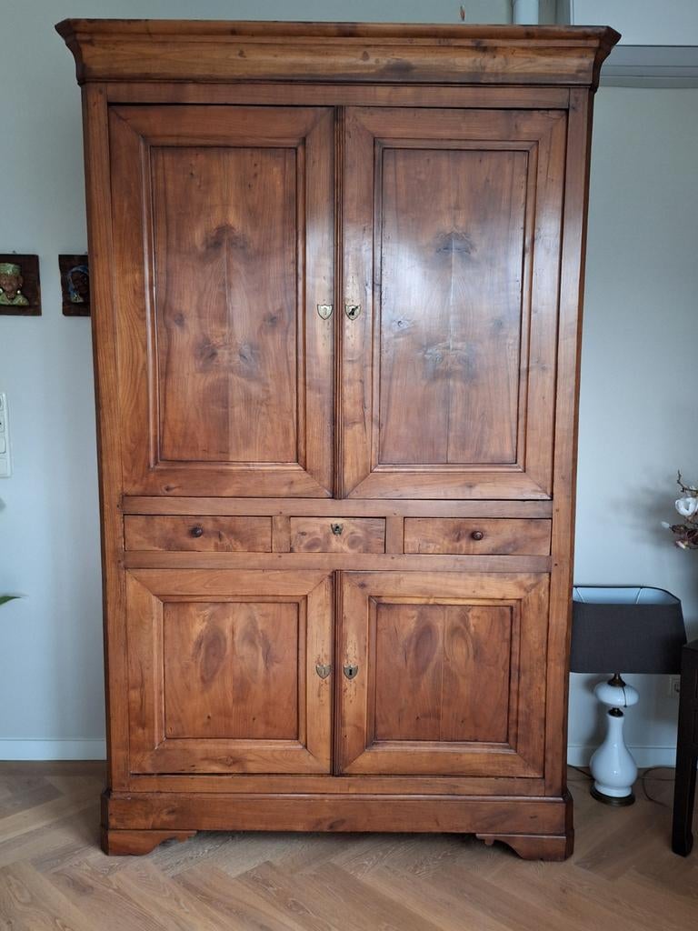 Mooie antieke kersenhouten kast, Antiek en Kunst, Antiek | Meubels | Kasten, Ophalen