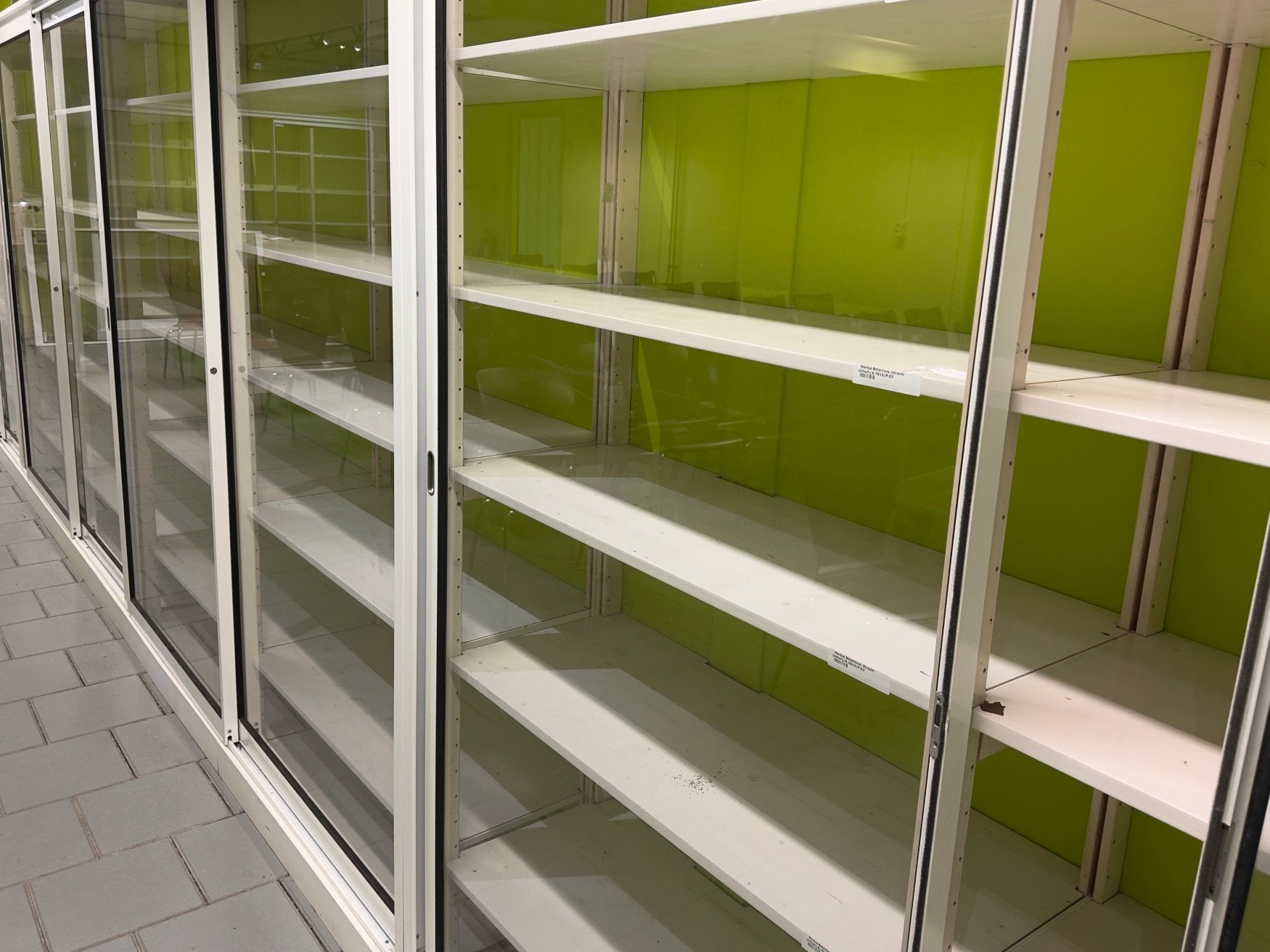 Schuifwand gehard glas aluminium vitrine systeem modulair, 200 cm of meer, \, Ophalen of Verzenden, Zo goed als nieuw
