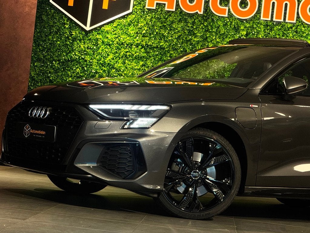 Audi A3 Sportback 40 TFSI e 3x S-LINE 204 PK|RS-ZETELS|PANO|, Gebruikt, 4 cilinders, Leder, 71 km/l