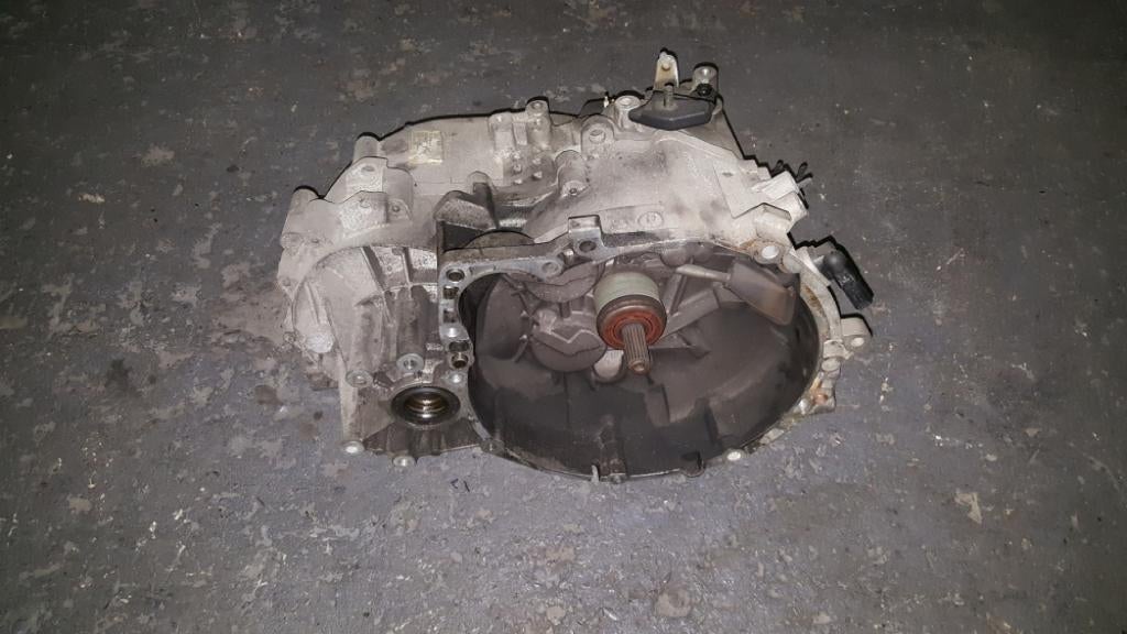 Versnellingsbak Volvo V40 1.9 D 2003, Ophalen of Verzenden