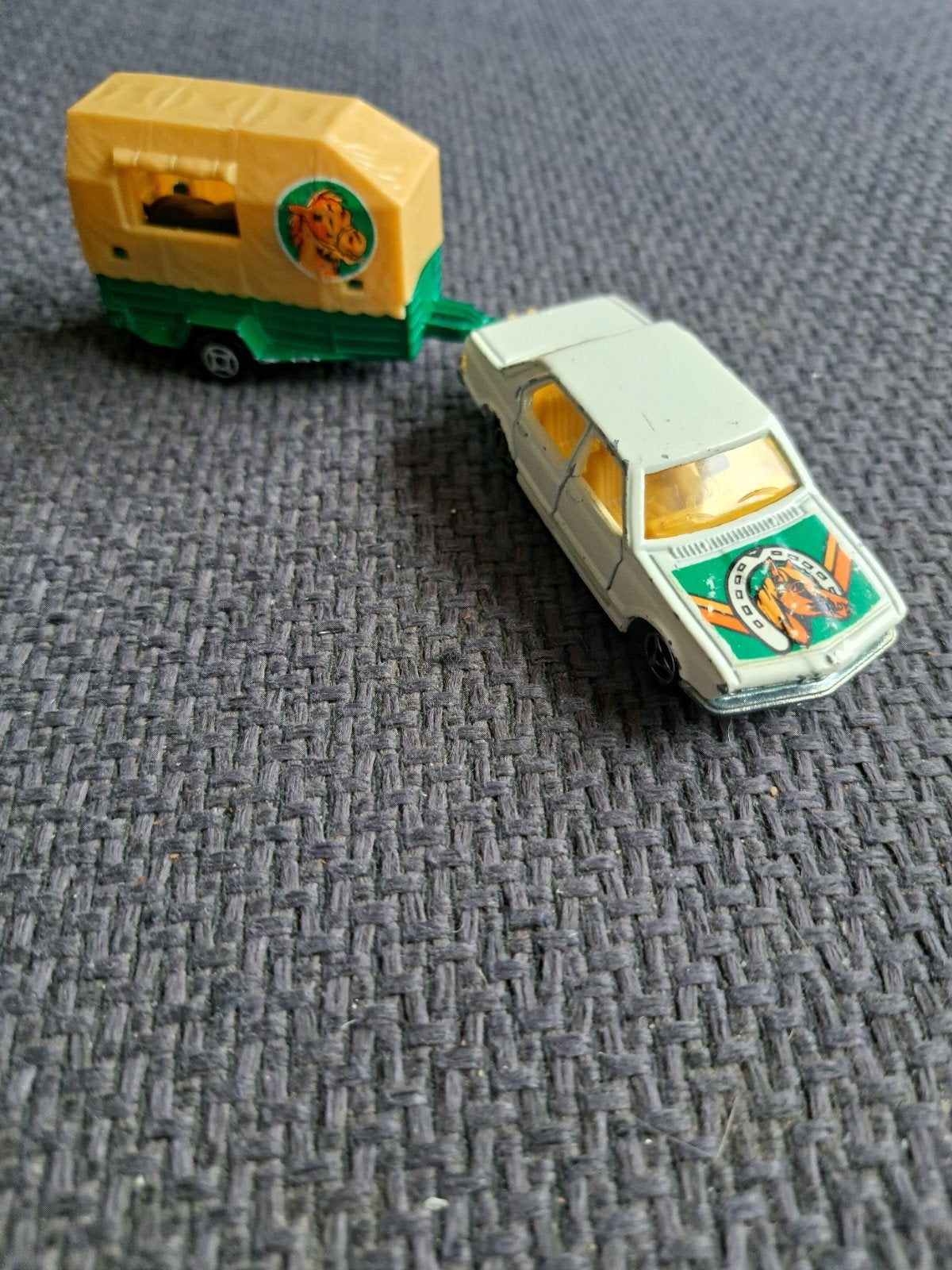majorette model bmw 735 met paardentrailer schaal 1:60, France, Gebruikt, Auto, Ophalen of Verzenden