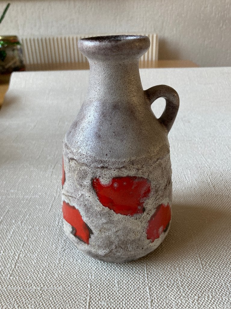 Vintage West-Duitse ‘Fat Lava’ keramische vaasje met oor, Antiek en Kunst, 16 cm, Meerkleurig, Vaas, Gemerkt